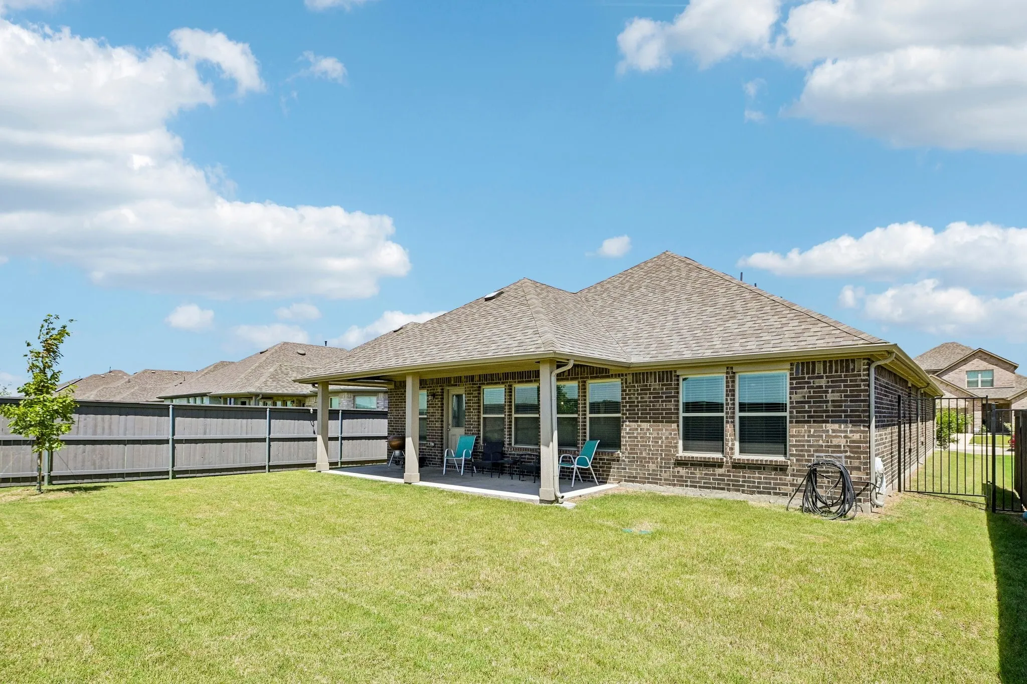 Single Family Residence For Sale in Ellis County , 7550 Wild Mint Trail, Venus, Texas 76084, 4 Bedroom, 2 Bathroom, 2 Garage spaces, 2,204 Sqft, built in 2023, mls#21319009, Real Estate Agent in Venus, Homes For Sale in Ellis county, Homes For Sale in Venus, Realtor in Venus Texas, Real Estate Brokerage Independent Realty Texas, Luminita Cordes Realtor