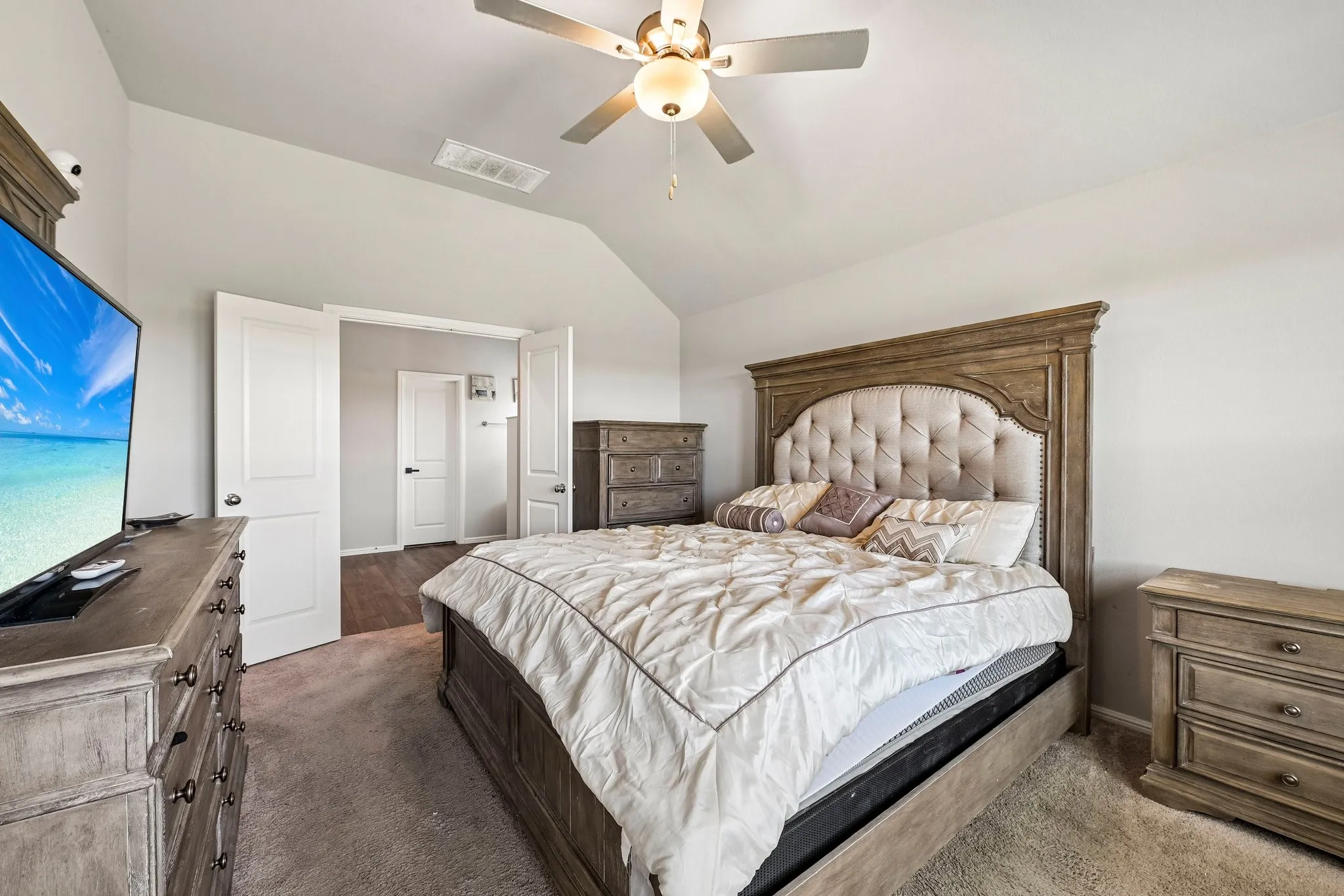 Single Family Residence For Sale in Ellis County , 7550 Wild Mint Trail, Venus, Texas 76084, 4 Bedroom, 2 Bathroom, 2 Garage spaces, 2,204 Sqft, built in 2023, mls#21319009, Real Estate Agent in Venus, Homes For Sale in Ellis county, Homes For Sale in Venus, Realtor in Venus Texas, Real Estate Brokerage Independent Realty Texas, Luminita Cordes Realtor