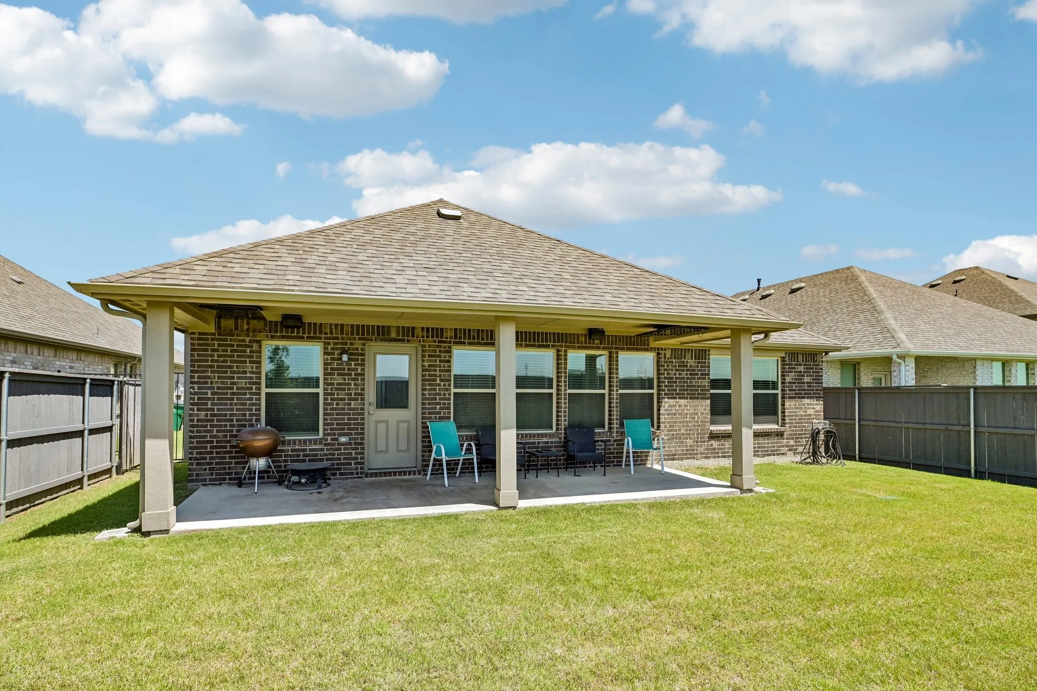 Single Family Residence For Sale in Ellis County , 7550 Wild Mint Trail, Venus, Texas 76084, 4 Bedroom, 2 Bathroom, 2 Garage spaces, 2,204 Sqft, built in 2023, mls#21319009, Real Estate Agent in Venus, Homes For Sale in Ellis county, Homes For Sale in Venus, Realtor in Venus Texas, Real Estate Brokerage Independent Realty Texas, Luminita Cordes Realtor