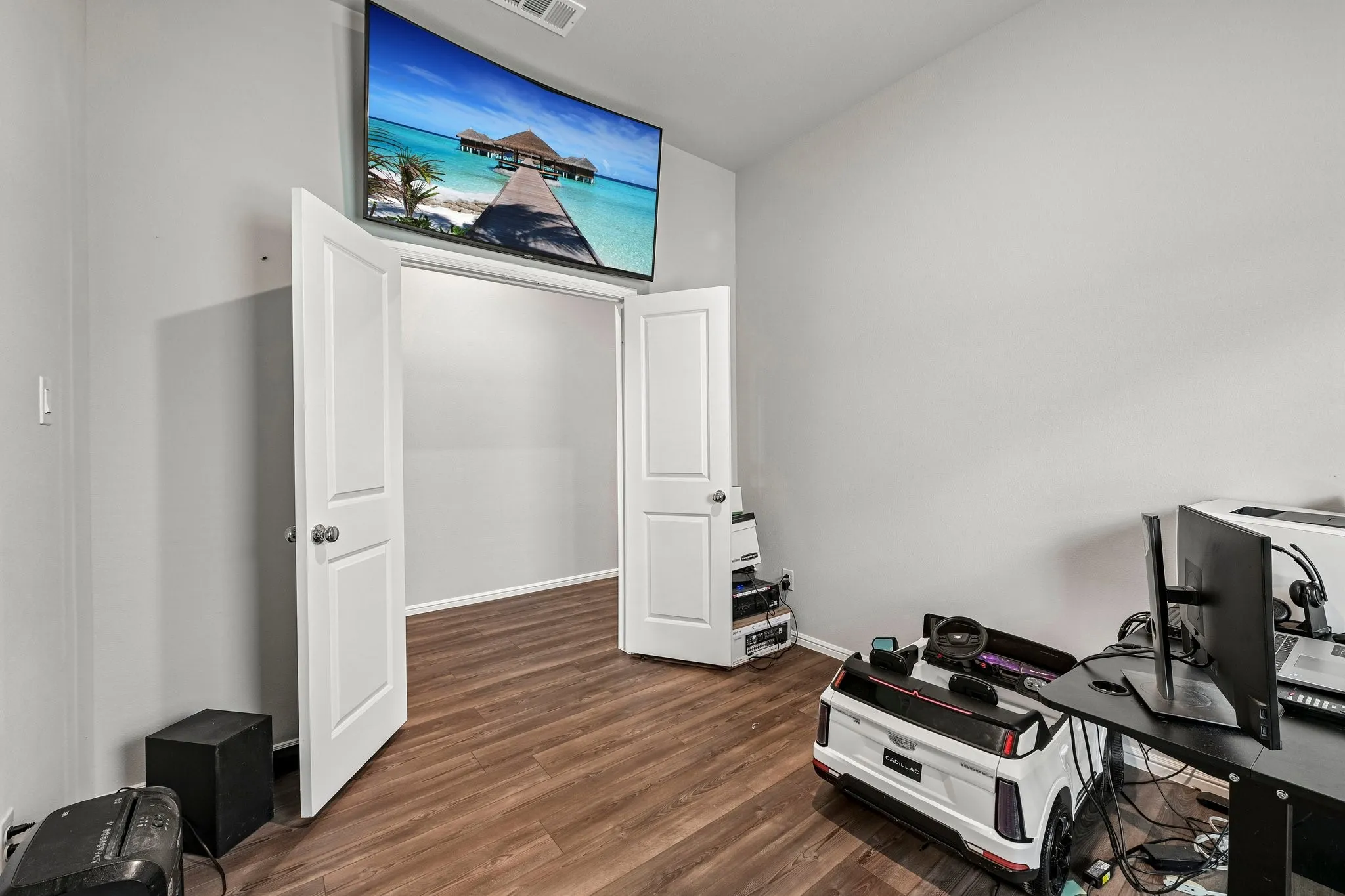 Single Family Residence For Sale in Ellis County , 7550 Wild Mint Trail, Venus, Texas 76084, 4 Bedroom, 2 Bathroom, 2 Garage spaces, 2,204 Sqft, built in 2023, mls#21319009, Real Estate Agent in Venus, Homes For Sale in Ellis county, Homes For Sale in Venus, Realtor in Venus Texas, Real Estate Brokerage Independent Realty Texas, Luminita Cordes Realtor