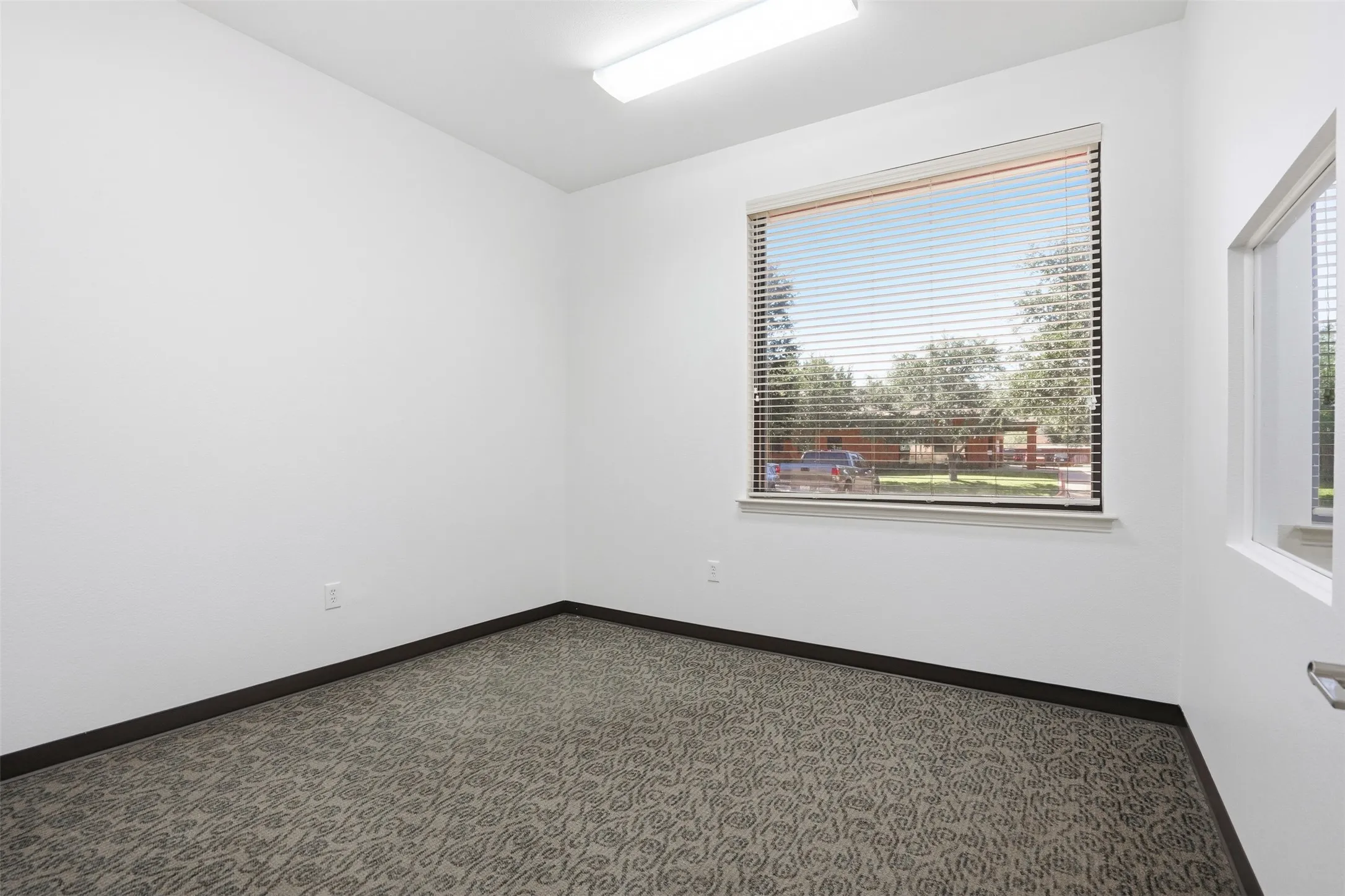 Office For Sale in Hood County , 983 Whitehead Drive, Granbury, Texas 76048, 0, 0, Garage spaces, 0 Sqft, built in 2003, mls#21326996, Real Estate Agent in Granbury, Homes For Sale in Hood county, Homes For Sale in Granbury, Realtor in Granbury Texas, Real Estate Brokerage Independent Realty Texas, Luminita Cordes Realtor