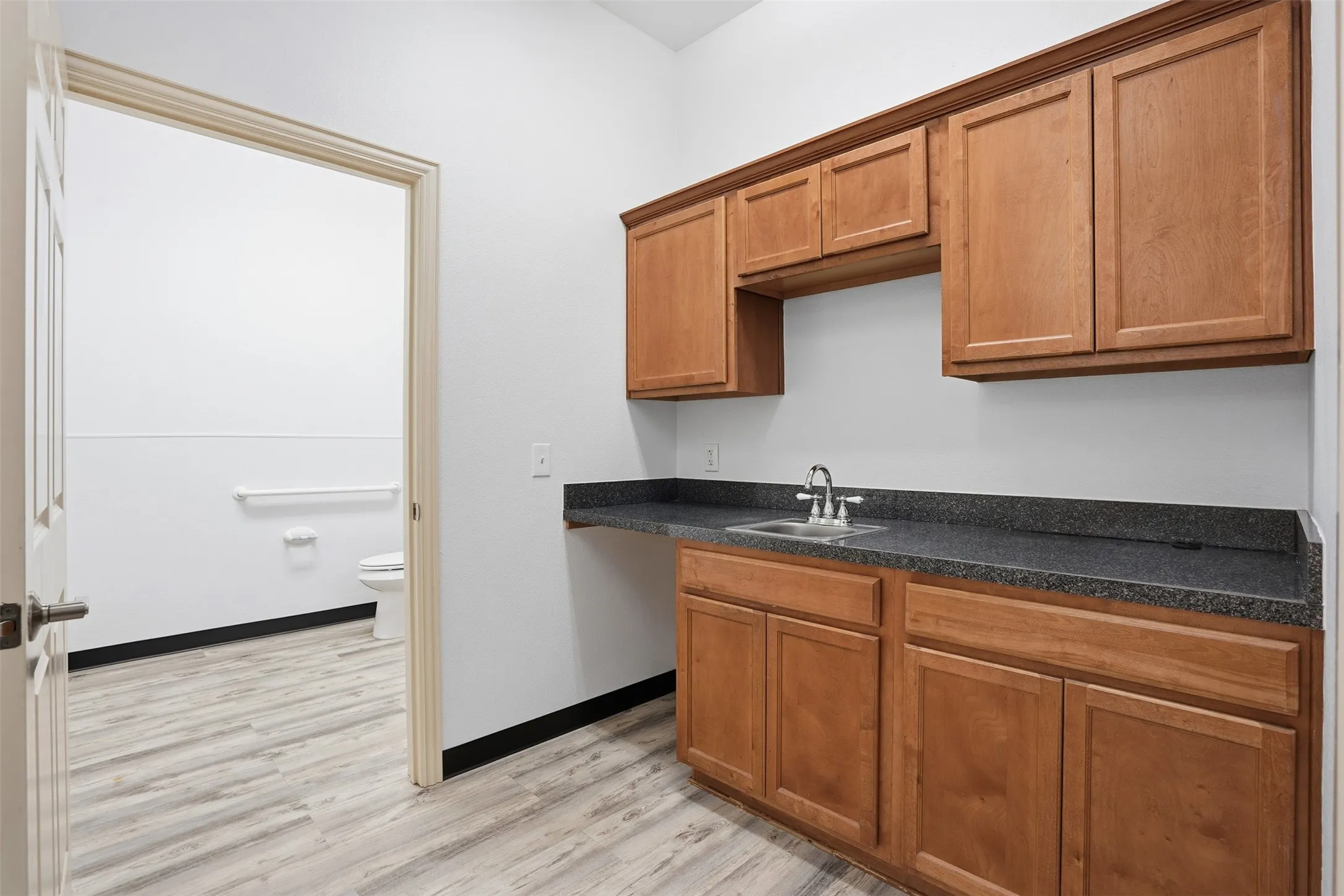 Office For Sale in Hood County , 983 Whitehead Drive, Granbury, Texas 76048, 0, 0, Garage spaces, 0 Sqft, built in 2003, mls#21326996, Real Estate Agent in Granbury, Homes For Sale in Hood county, Homes For Sale in Granbury, Realtor in Granbury Texas, Real Estate Brokerage Independent Realty Texas, Luminita Cordes Realtor
