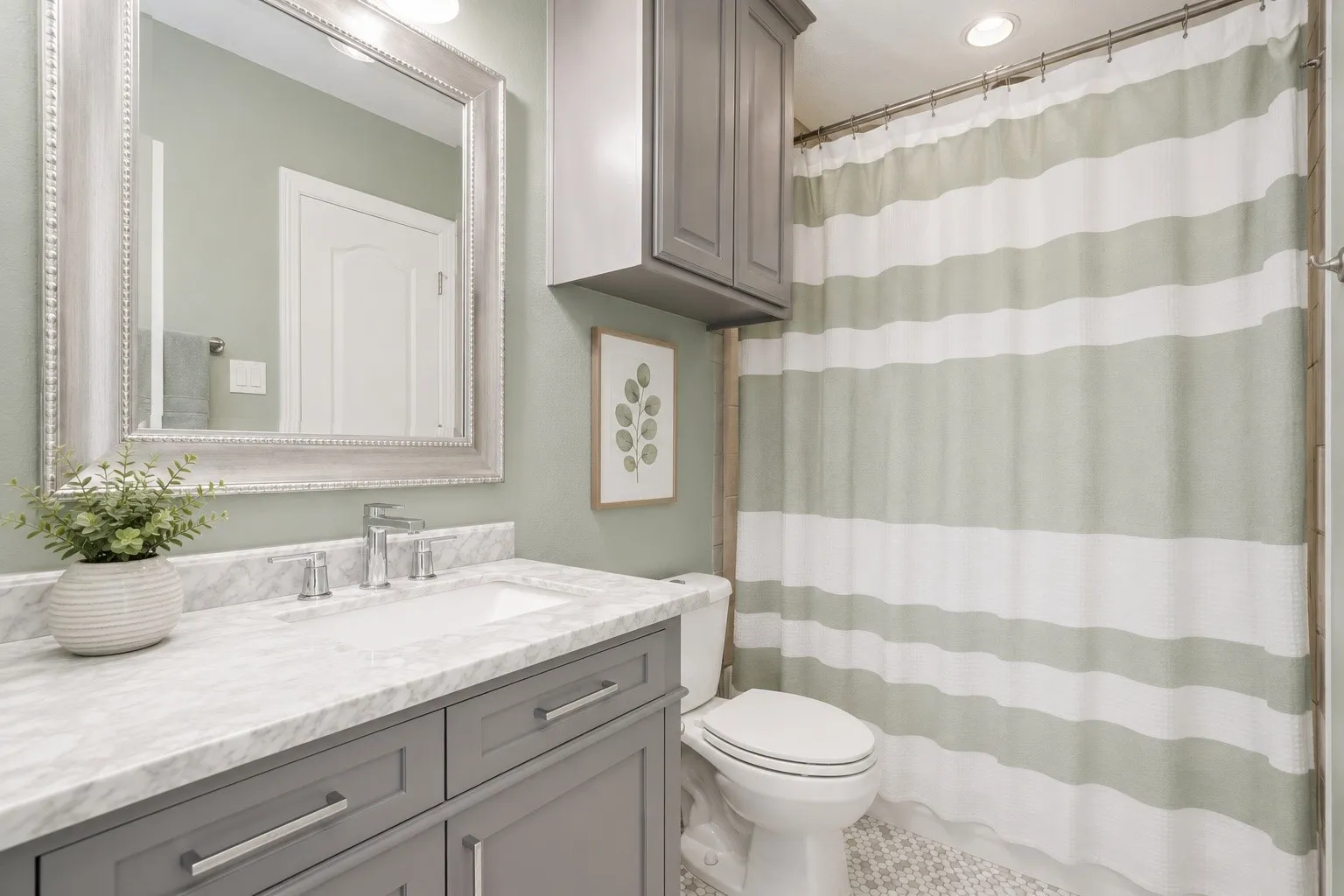 Single Family Residence For Sale in Parker County , 117 Muir Hill Drive, Aledo, Texas 76008, 4 Bedroom, 3 Bathroom, 3 Garage spaces, 3,252 Sqft, built in 2002, mls#21323980, Real Estate Agent in Aledo, Homes For Sale in Parker county, Homes For Sale in Aledo, Realtor in Aledo Texas, Real Estate Brokerage Independent Realty Texas, Luminita Cordes Realtor