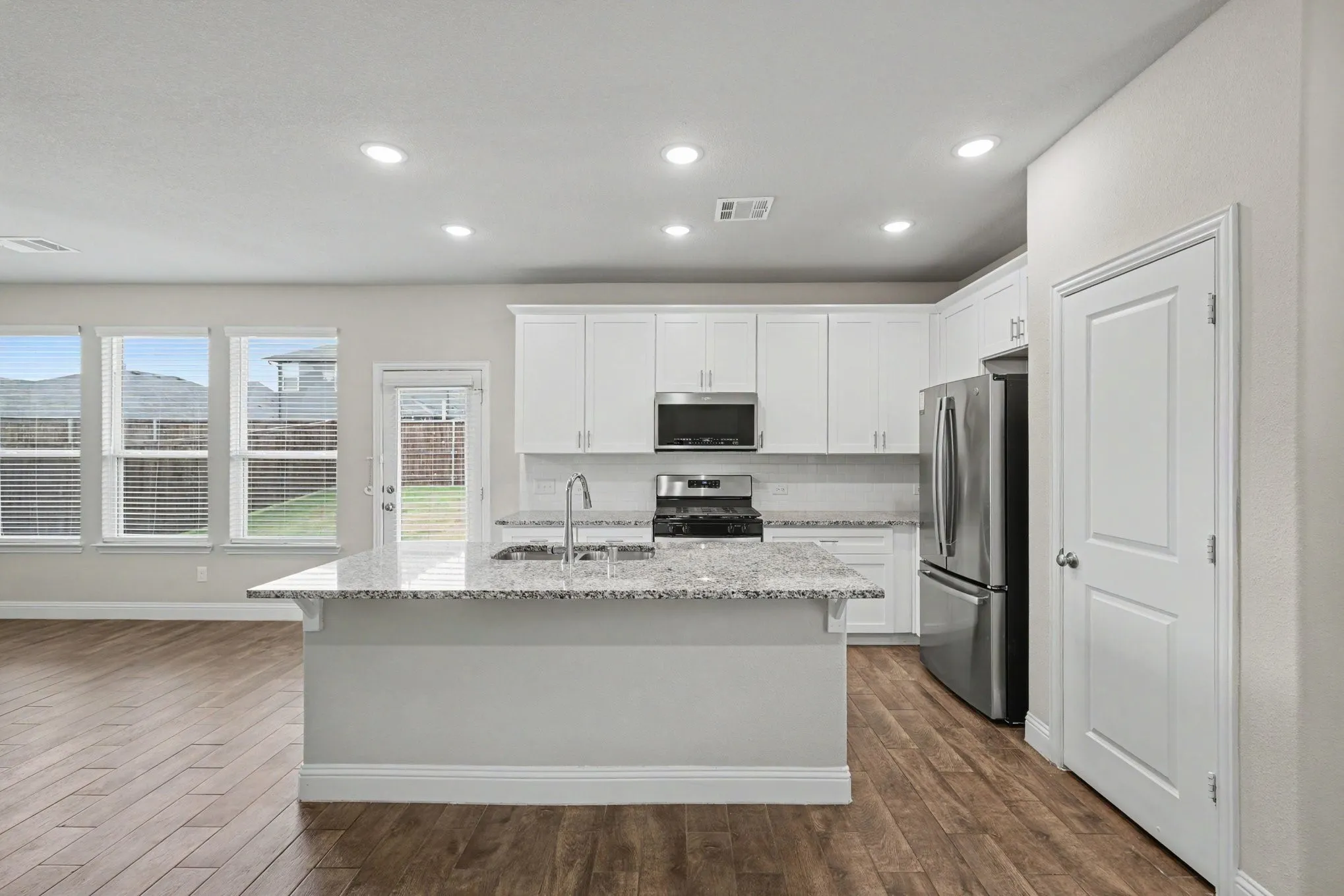 Single Family Residence For Sale in Collin County , 713 Rain Barrel Place, Weston, Texas 75009, 4 Bedroom, 3 Bathroom, 2 Garage spaces, 1,982 Sqft, built in 2022, mls#21323289, Real Estate Agent in Weston, Homes For Sale in Collin county, Homes For Sale in Weston, Realtor in Weston Texas, Real Estate Brokerage Independent Realty Texas, Luminita Cordes Realtor