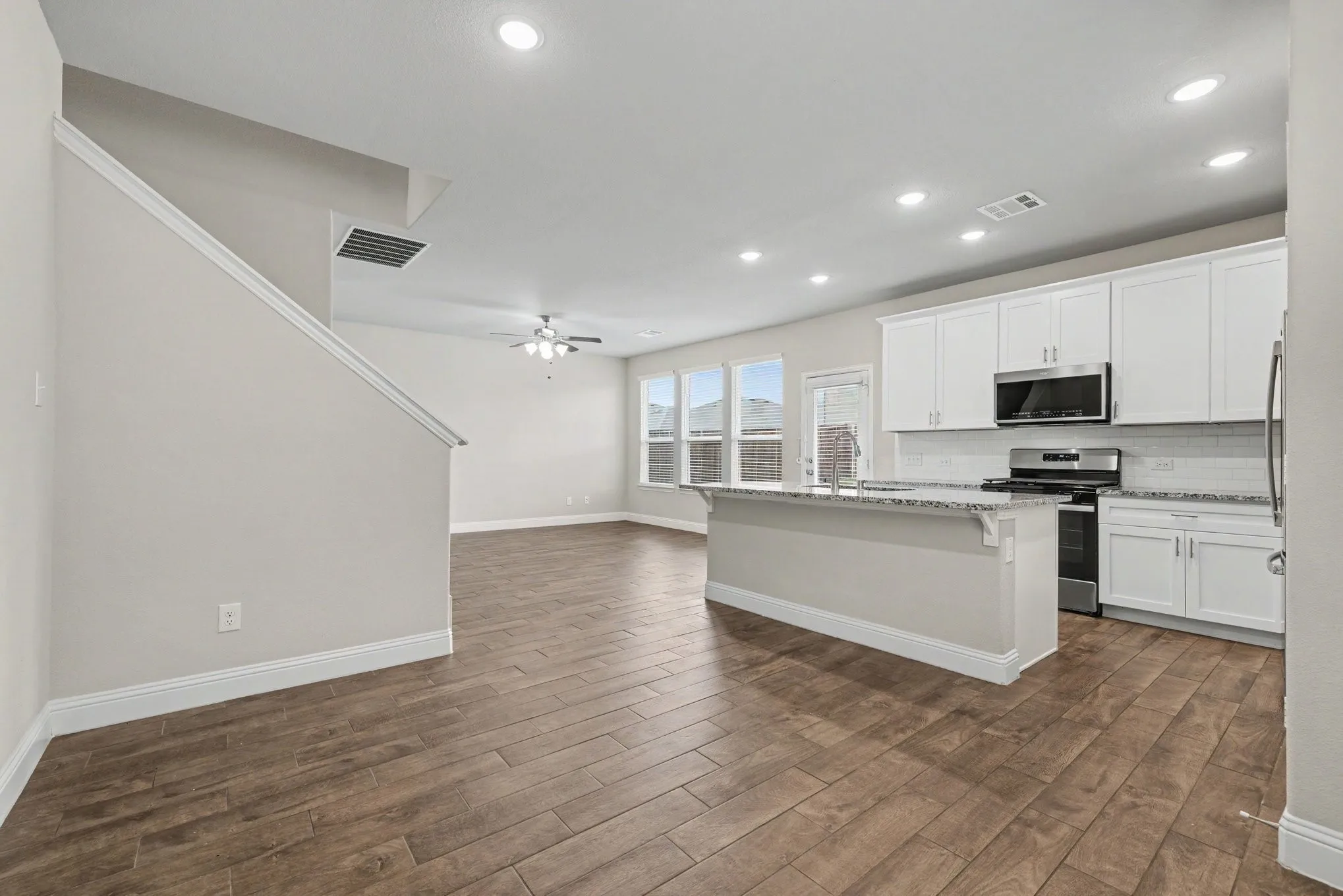 Single Family Residence For Sale in Collin County , 713 Rain Barrel Place, Weston, Texas 75009, 4 Bedroom, 3 Bathroom, 2 Garage spaces, 1,982 Sqft, built in 2022, mls#21323289, Real Estate Agent in Weston, Homes For Sale in Collin county, Homes For Sale in Weston, Realtor in Weston Texas, Real Estate Brokerage Independent Realty Texas, Luminita Cordes Realtor