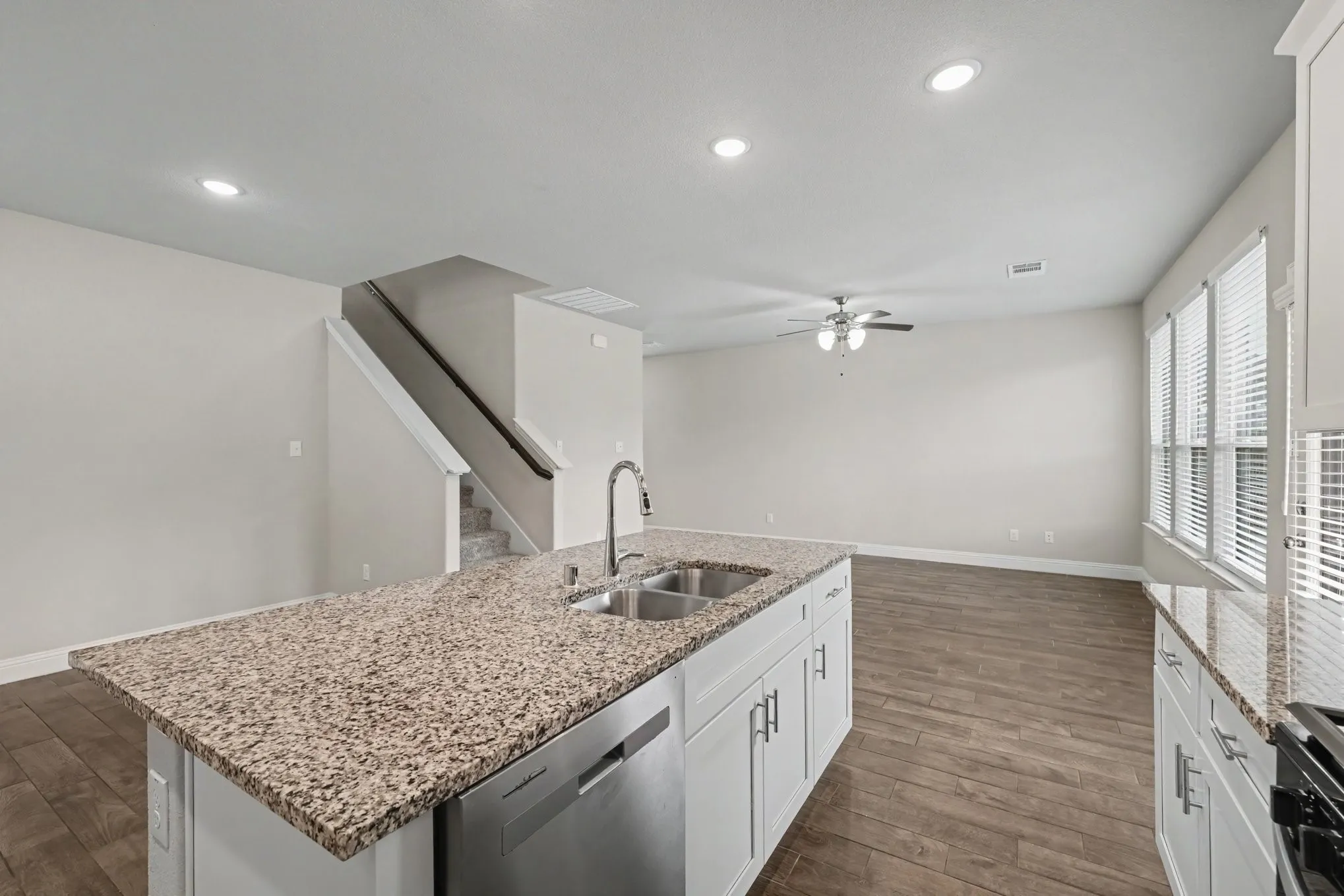 Single Family Residence For Sale in Collin County , 713 Rain Barrel Place, Weston, Texas 75009, 4 Bedroom, 3 Bathroom, 2 Garage spaces, 1,982 Sqft, built in 2022, mls#21323289, Real Estate Agent in Weston, Homes For Sale in Collin county, Homes For Sale in Weston, Realtor in Weston Texas, Real Estate Brokerage Independent Realty Texas, Luminita Cordes Realtor