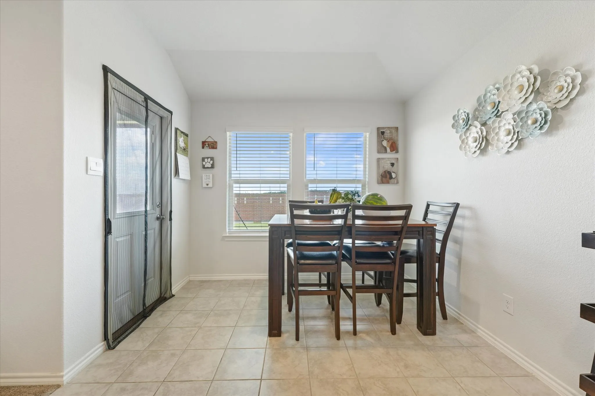 Single Family Residence For Sale in Denton County , 16313 Milwaukee Street, Justin, Texas 76247, 3 Bedroom, 2 Bathroom, 2 Garage spaces, 1,451 Sqft, built in 2023, mls#21327628, Real Estate Agent in Justin, Homes For Sale in Denton county, Homes For Sale in Justin, Realtor in Justin Texas, Real Estate Brokerage Independent Realty Texas, Luminita Cordes Realtor