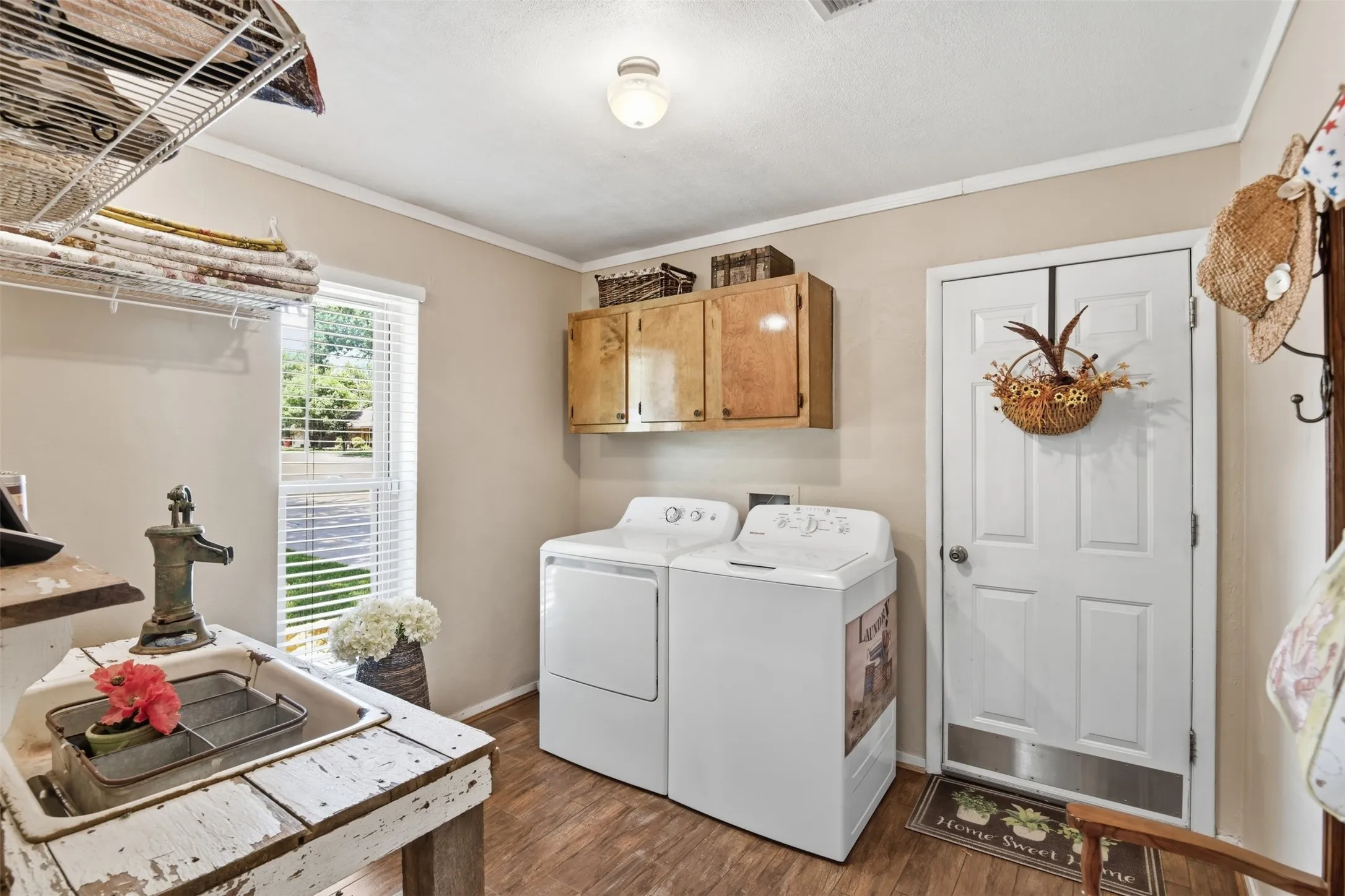 Single Family Residence For Sale in Fannin County , 503 Mockingbird Street, Bonham, Texas 75418, 3 Bedroom, 2 Bathroom, 2 Garage spaces, 2,282 Sqft, built in 1983, mls#21321076, Real Estate Agent in Bonham, Homes For Sale in Fannin county, Homes For Sale in Bonham, Realtor in Bonham Texas, Real Estate Brokerage Independent Realty Texas, Luminita Cordes Realtor