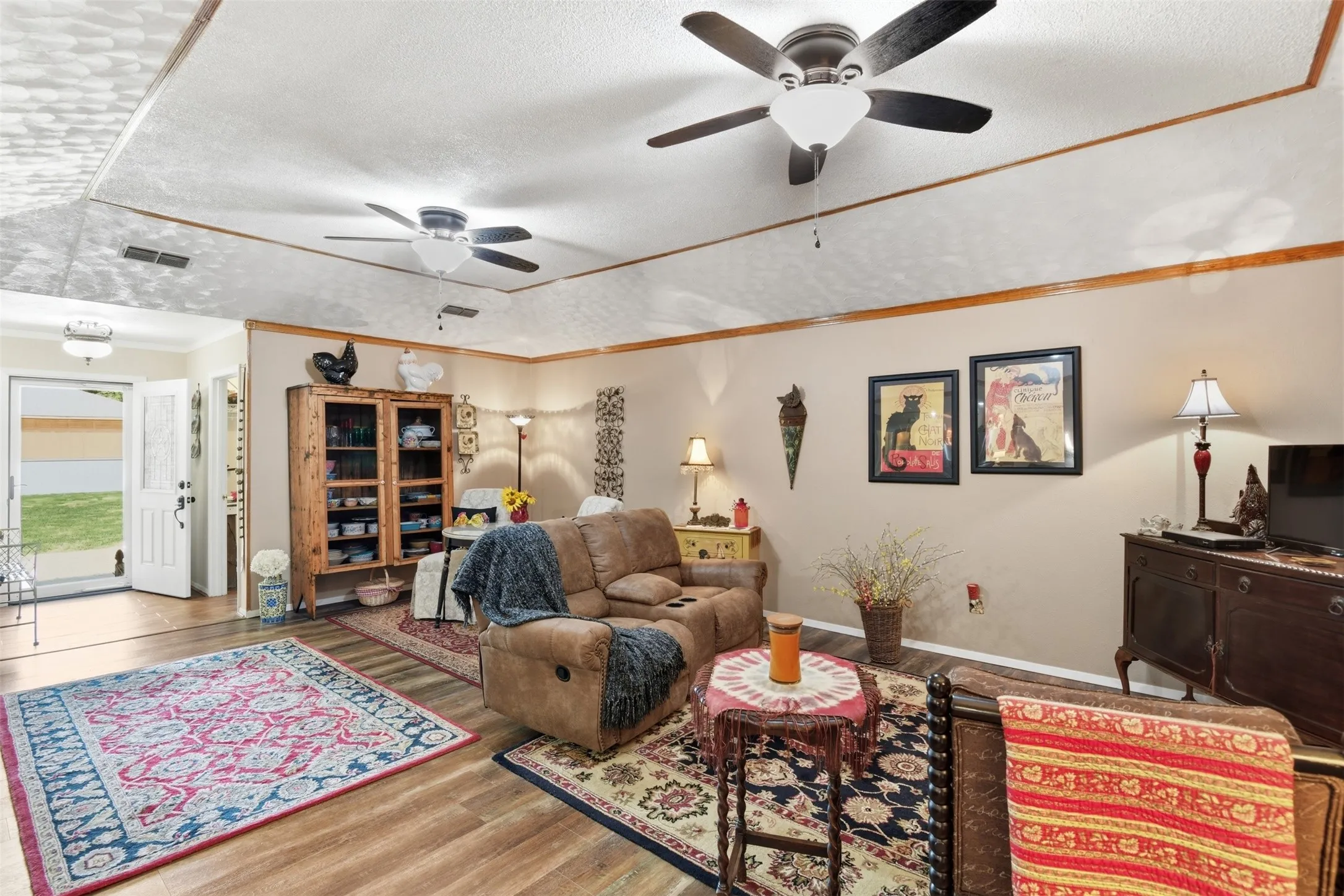 Single Family Residence For Sale in Fannin County , 503 Mockingbird Street, Bonham, Texas 75418, 3 Bedroom, 2 Bathroom, 2 Garage spaces, 2,282 Sqft, built in 1983, mls#21321076, Real Estate Agent in Bonham, Homes For Sale in Fannin county, Homes For Sale in Bonham, Realtor in Bonham Texas, Real Estate Brokerage Independent Realty Texas, Luminita Cordes Realtor