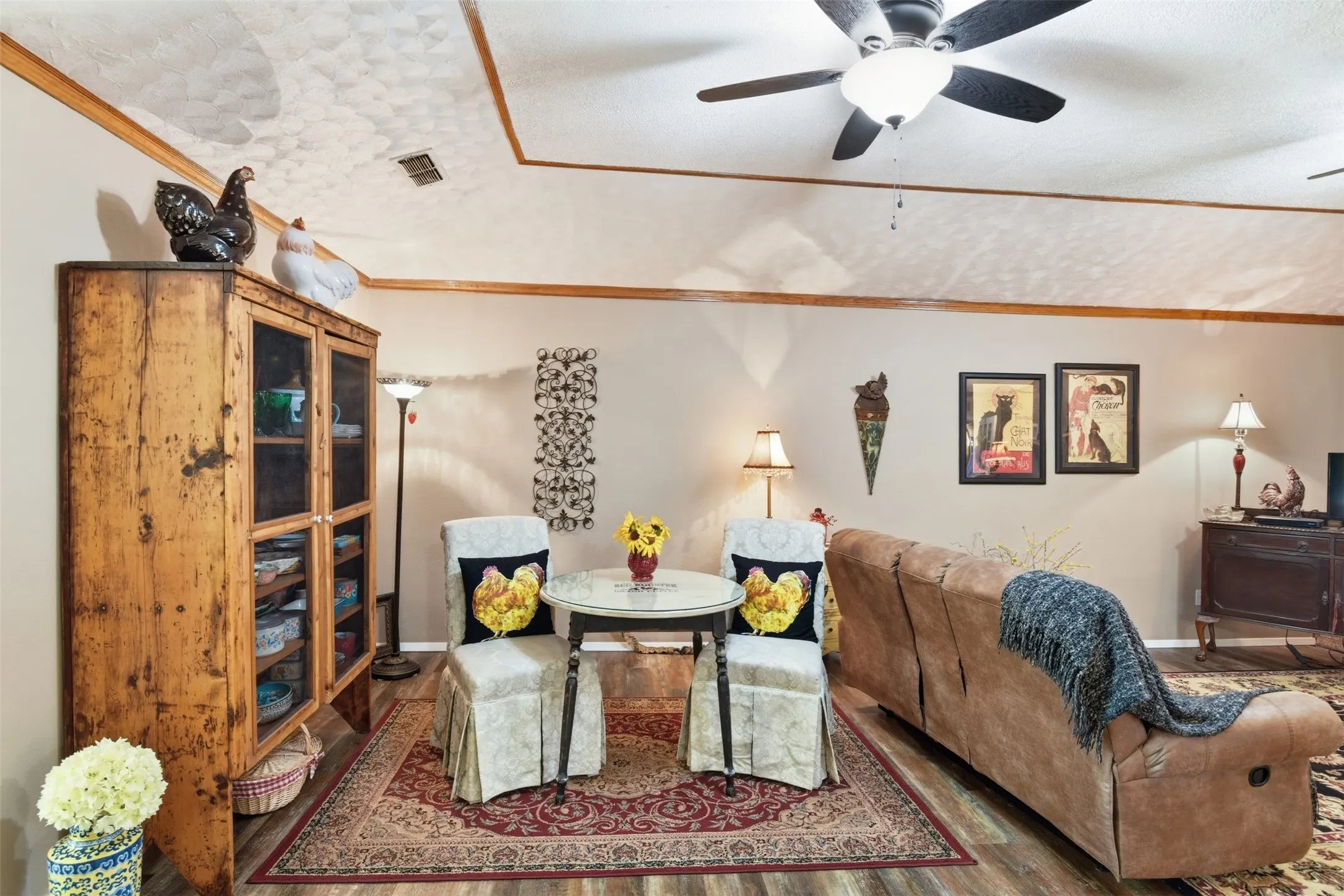Single Family Residence For Sale in Fannin County , 503 Mockingbird Street, Bonham, Texas 75418, 3 Bedroom, 2 Bathroom, 2 Garage spaces, 2,282 Sqft, built in 1983, mls#21321076, Real Estate Agent in Bonham, Homes For Sale in Fannin county, Homes For Sale in Bonham, Realtor in Bonham Texas, Real Estate Brokerage Independent Realty Texas, Luminita Cordes Realtor