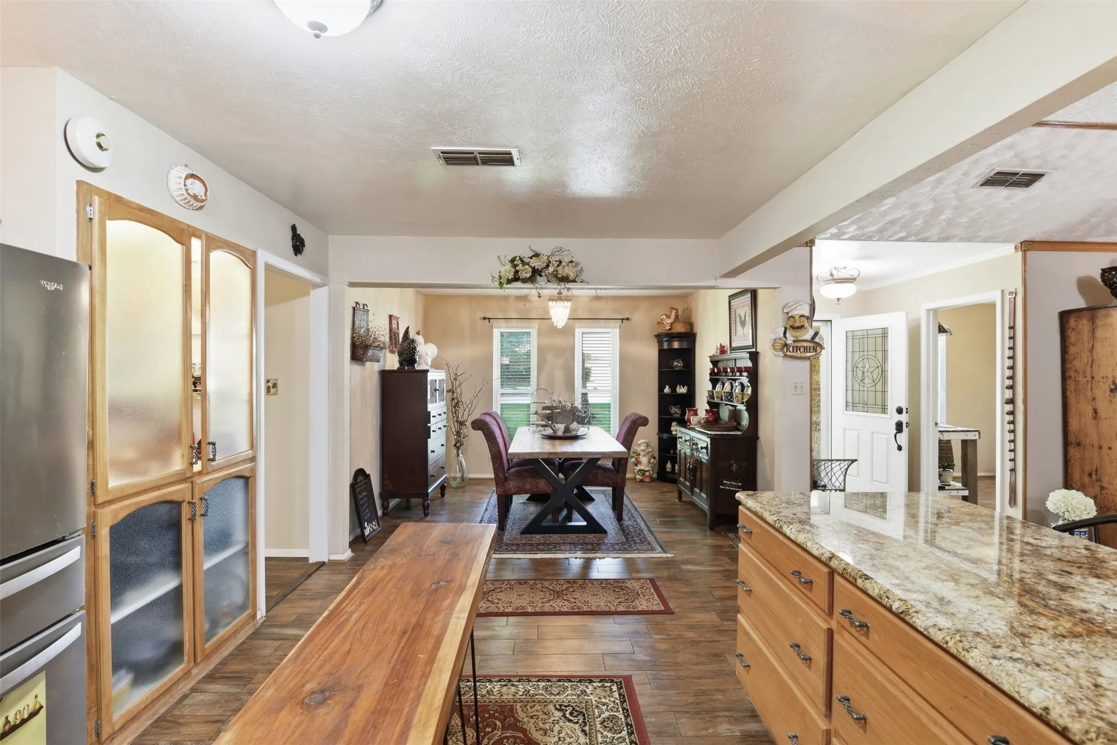Single Family Residence For Sale in Fannin County , 503 Mockingbird Street, Bonham, Texas 75418, 3 Bedroom, 2 Bathroom, 2 Garage spaces, 2,282 Sqft, built in 1983, mls#21321076, Real Estate Agent in Bonham, Homes For Sale in Fannin county, Homes For Sale in Bonham, Realtor in Bonham Texas, Real Estate Brokerage Independent Realty Texas, Luminita Cordes Realtor