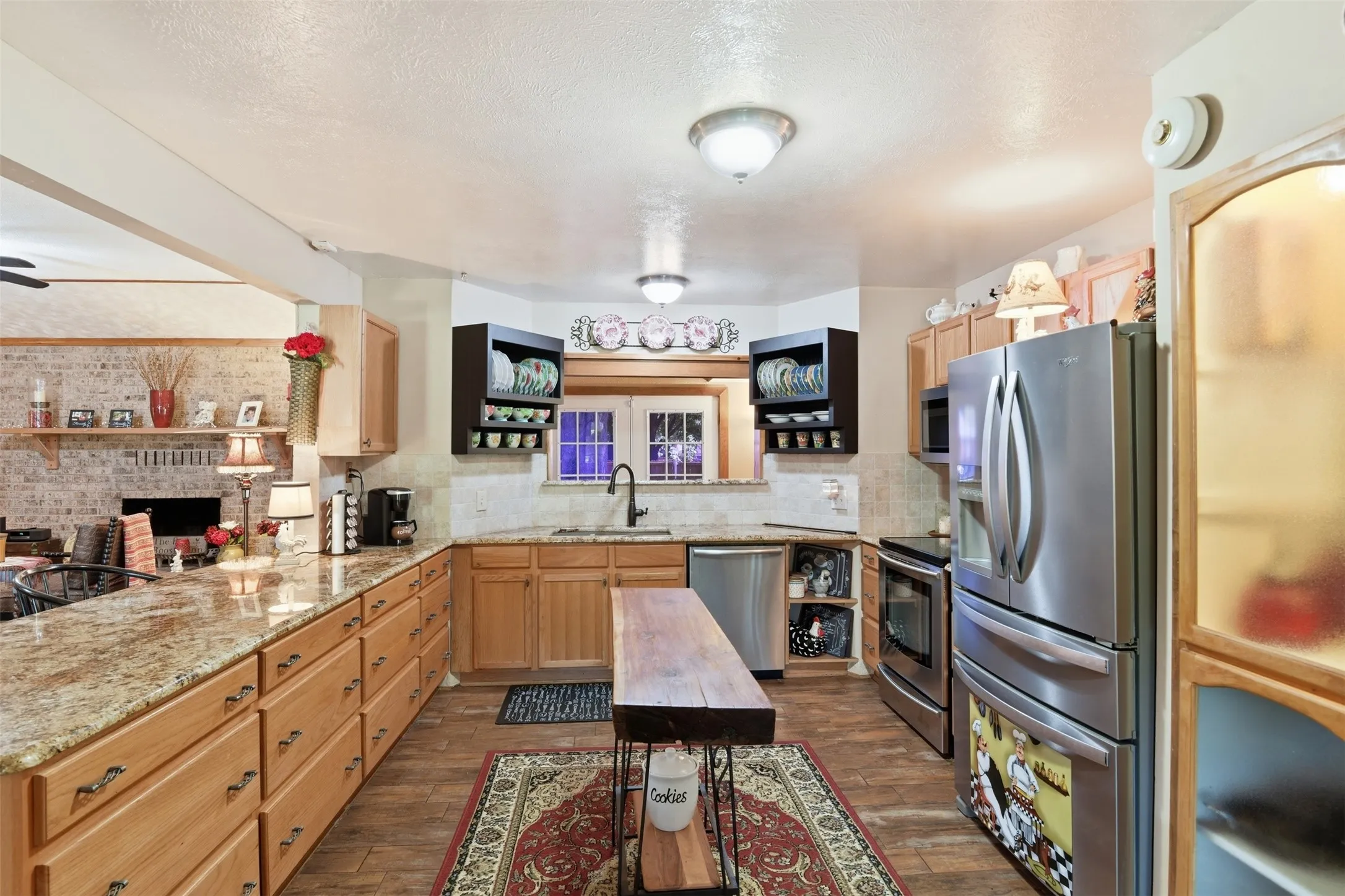 Single Family Residence For Sale in Fannin County , 503 Mockingbird Street, Bonham, Texas 75418, 3 Bedroom, 2 Bathroom, 2 Garage spaces, 2,282 Sqft, built in 1983, mls#21321076, Real Estate Agent in Bonham, Homes For Sale in Fannin county, Homes For Sale in Bonham, Realtor in Bonham Texas, Real Estate Brokerage Independent Realty Texas, Luminita Cordes Realtor