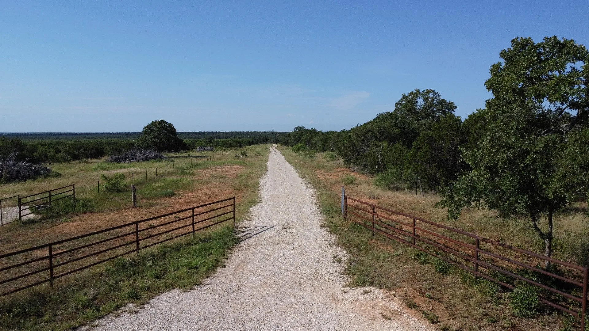 Farm For Sale in Taylor County , 449 CR 194, Ovalo, Texas 79541, 4 Bedroom, 3 Bathroom, 3 Garage spaces, 3,208 Sqft, built in 2024, mls#21327632, Real Estate Agent in Ovalo, Homes For Sale in Taylor county, Homes For Sale in Ovalo, Realtor in Ovalo Texas, Real Estate Brokerage Independent Realty Texas, Luminita Cordes Realtor