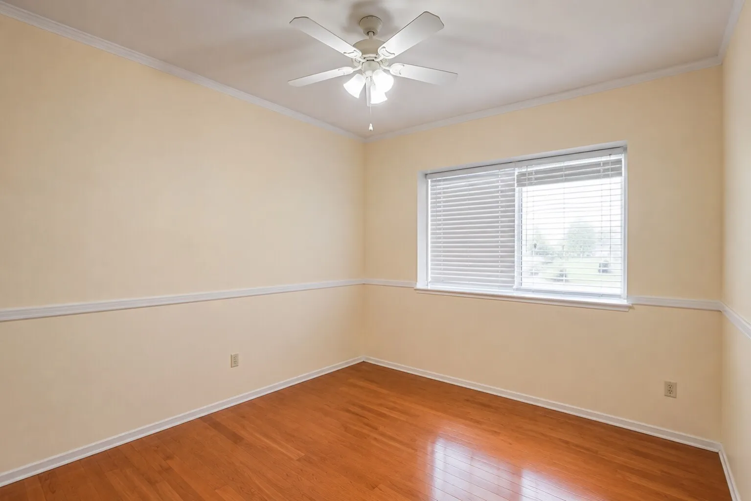 Single Family Residence For Rent in Dallas County , 2737 Windswept Lane, Mesquite, Texas 75181, 4 Bedroom, 2 Bathroom, 2 Garage spaces, 1,739 Sqft, built in 1998, Price $2,950, mls#21321173, Real Estate Agent in Mesquite, Homes For Rent in Dallas county, Homes For Rent in Mesquite, Realtor in Mesquite Texas, Real Estate Brokerage Independent Realty Texas, Luminita Cordes Realtor