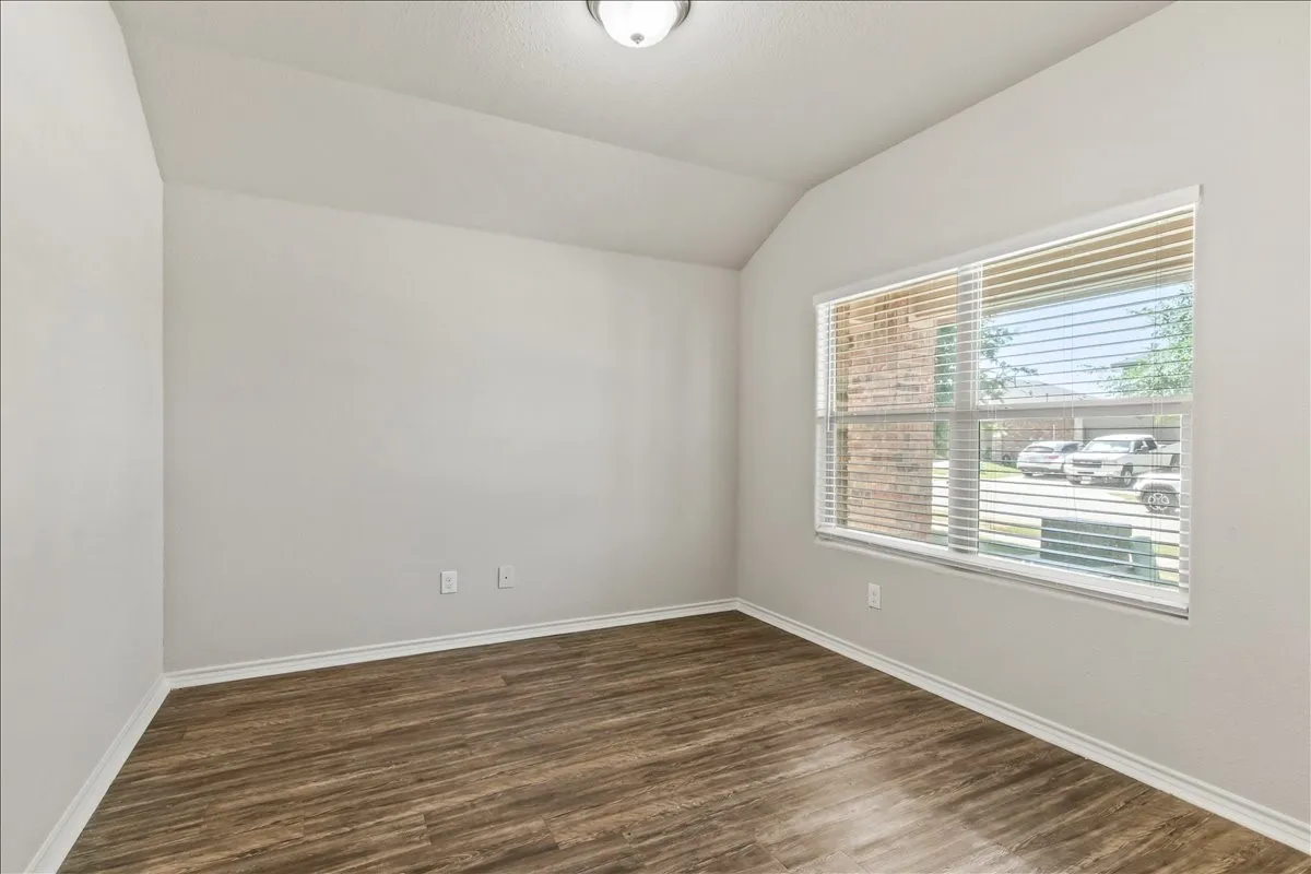 Single Family Residence For Sale in Tarrant County , 6308 Eagle Pier Way, Fort Worth, Texas 76179, 3 Bedroom, 2 Bathroom, 2 Garage spaces, 1,773 Sqft, built in 2018, mls#21327653, Real Estate Agent in Fort Worth, Homes For Sale in Tarrant county, Homes For Sale in Fort Worth, Realtor in Fort Worth Texas, Real Estate Brokerage Independent Realty Texas, Luminita Cordes Realtor