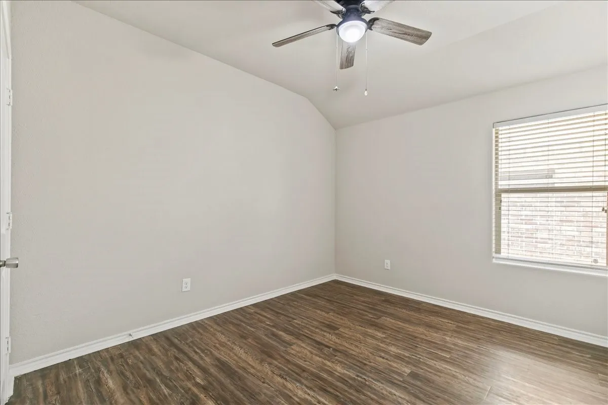 Single Family Residence For Sale in Tarrant County , 6308 Eagle Pier Way, Fort Worth, Texas 76179, 3 Bedroom, 2 Bathroom, 2 Garage spaces, 1,773 Sqft, built in 2018, mls#21327653, Real Estate Agent in Fort Worth, Homes For Sale in Tarrant county, Homes For Sale in Fort Worth, Realtor in Fort Worth Texas, Real Estate Brokerage Independent Realty Texas, Luminita Cordes Realtor