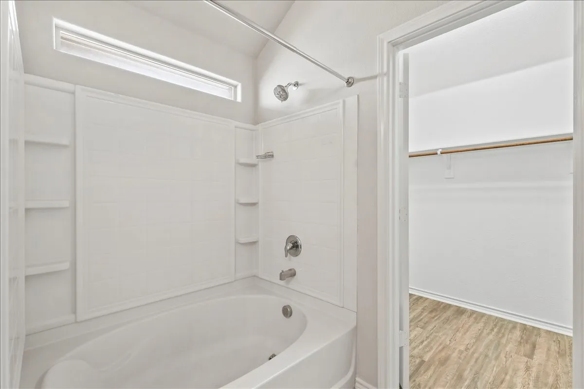 Single Family Residence For Sale in Tarrant County , 6308 Eagle Pier Way, Fort Worth, Texas 76179, 3 Bedroom, 2 Bathroom, 2 Garage spaces, 1,773 Sqft, built in 2018, mls#21327653, Real Estate Agent in Fort Worth, Homes For Sale in Tarrant county, Homes For Sale in Fort Worth, Realtor in Fort Worth Texas, Real Estate Brokerage Independent Realty Texas, Luminita Cordes Realtor