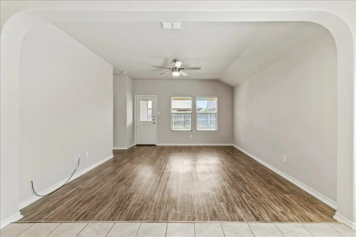 Single Family Residence For Sale in Tarrant County , 6308 Eagle Pier Way, Fort Worth, Texas 76179, 3 Bedroom, 2 Bathroom, 2 Garage spaces, 1,773 Sqft, built in 2018, mls#21327653, Real Estate Agent in Fort Worth, Homes For Sale in Tarrant county, Homes For Sale in Fort Worth, Realtor in Fort Worth Texas, Real Estate Brokerage Independent Realty Texas, Luminita Cordes Realtor