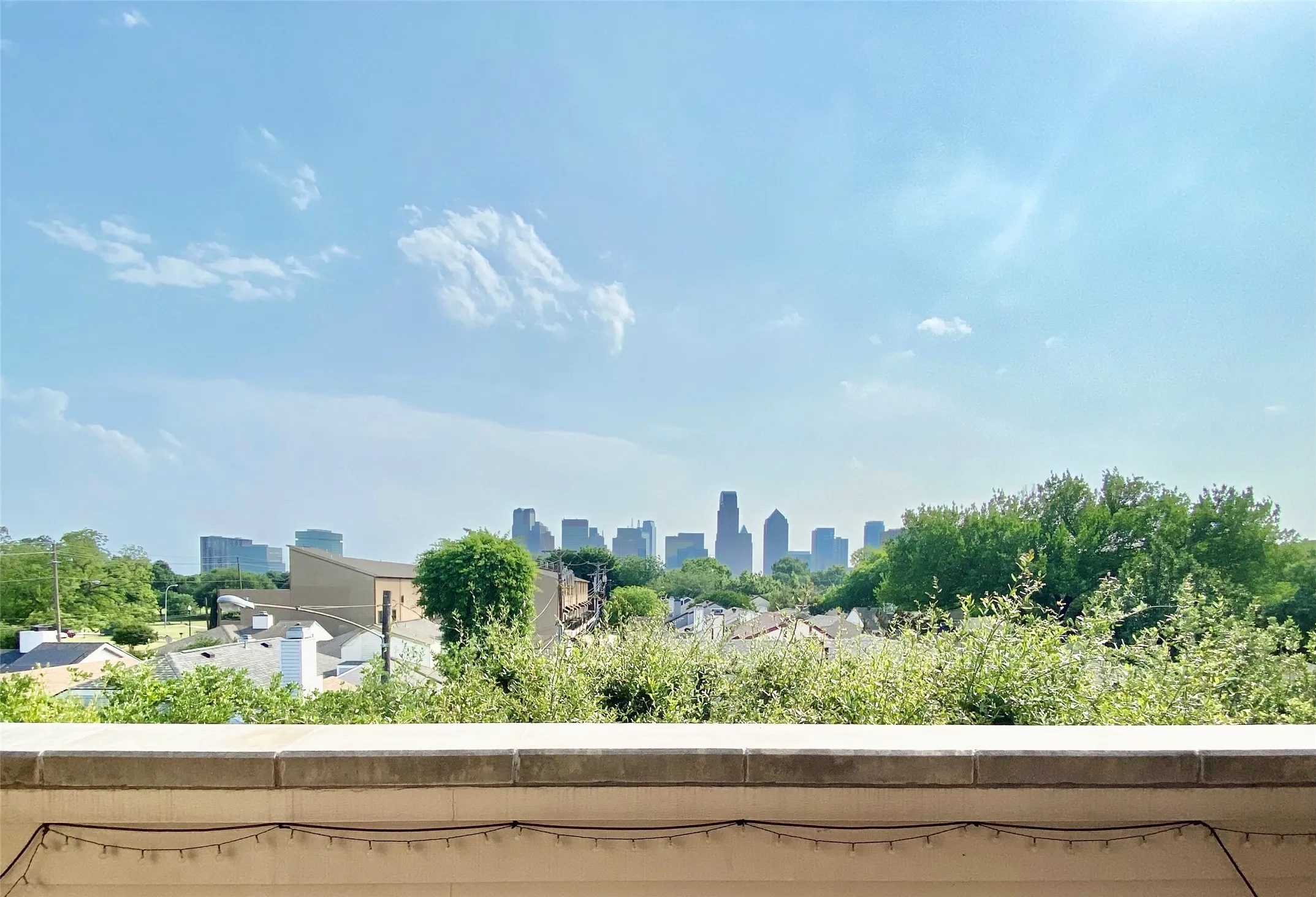 Single Family Residence For Rent in Dallas County , 1430 Pecos Street, Dallas, Texas 75204, 2 Bedroom, 3 Bathroom, 2 Garage spaces, 2,265 Sqft, built in 2002, mls#21327656, Real Estate Agent in Dallas, Homes For Rent in Dallas county, Homes For Rent in Dallas, Realtor in Dallas Texas, Real Estate Brokerage Independent Realty Texas, Luminita Cordes Realtor