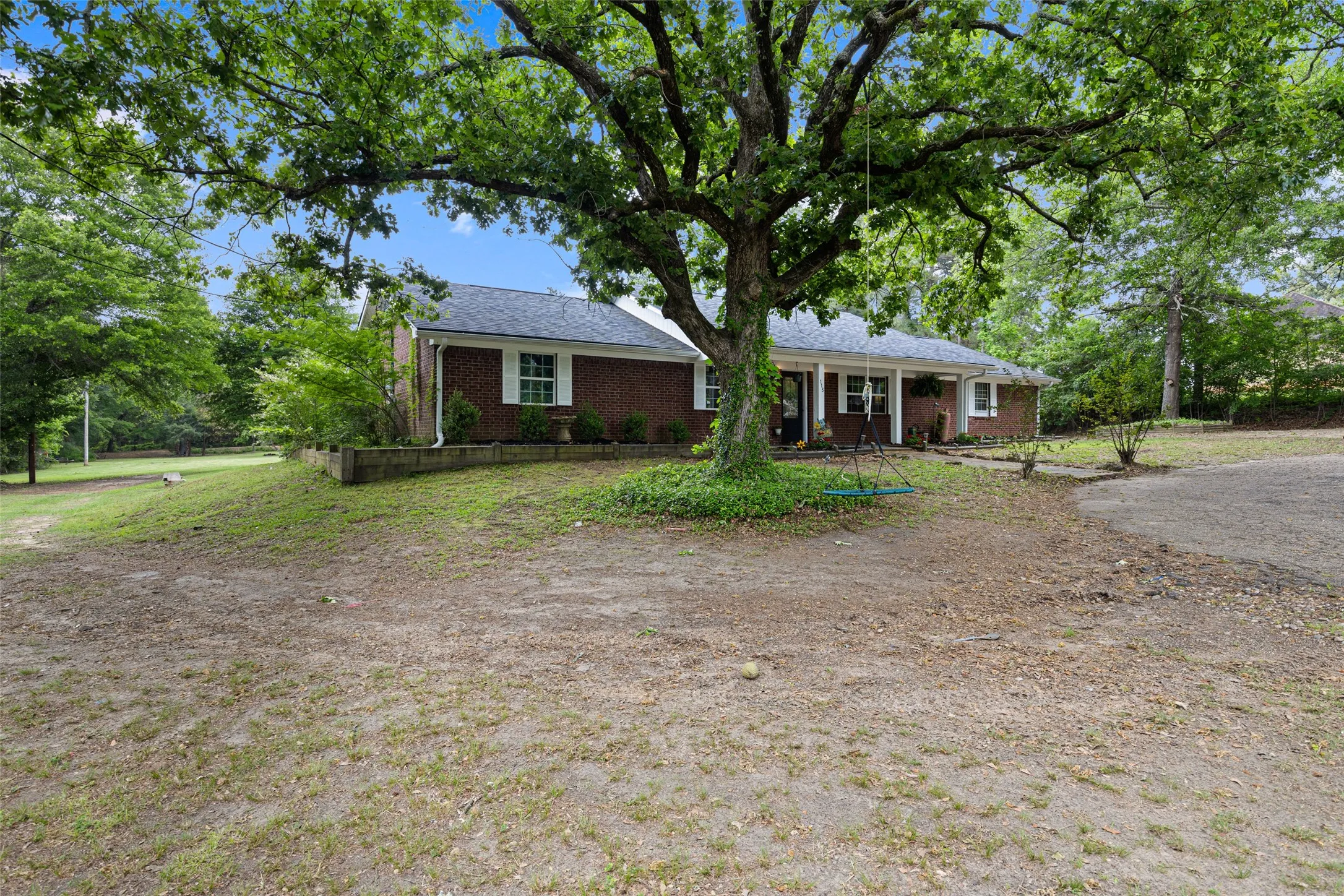Single Family Residence For Sale in Upshur County , 113 Dearing Creek Rd, Gladewater, Texas 75647, 4 Bedroom, 2 Bathroom, 2 Garage spaces, 2,262 Sqft, built in 1996, Price $442,000, mls#21326907, Real Estate Agent in Gladewater, Homes For Sale in Upshur county, Homes For Sale in Gladewater, Realtor in Gladewater Texas, Real Estate Brokerage Independent Realty Texas, Luminita Cordes Realtor