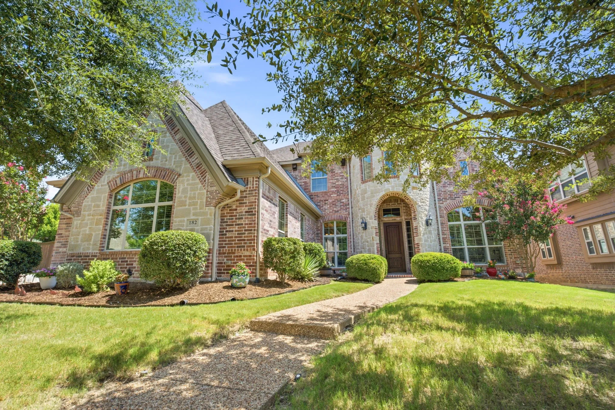 Single Family Residence For Sale in Collin County , 182 Springbrook Drive, Prosper, Texas 75078, 5 Bedroom, 5 Bathroom, 2 Garage spaces, 4,053 Sqft, built in 2012, mls#21314137, Real Estate Agent in Prosper, Homes For Sale in Collin county, Homes For Sale in Prosper, Realtor in Prosper Texas, Real Estate Brokerage Independent Realty Texas, Luminita Cordes Realtor