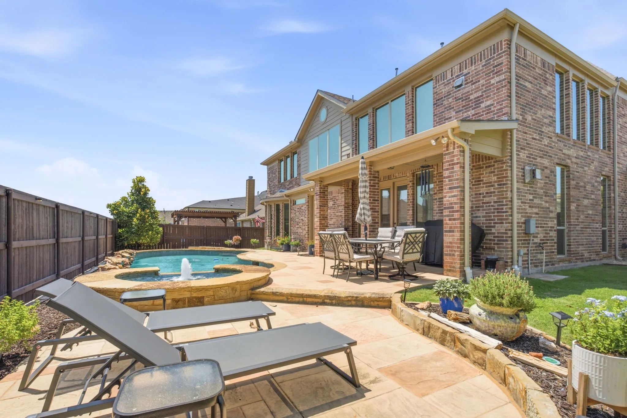 Single Family Residence For Sale in Collin County , 182 Springbrook Drive, Prosper, Texas 75078, 5 Bedroom, 5 Bathroom, 2 Garage spaces, 4,053 Sqft, built in 2012, mls#21314137, Real Estate Agent in Prosper, Homes For Sale in Collin county, Homes For Sale in Prosper, Realtor in Prosper Texas, Real Estate Brokerage Independent Realty Texas, Luminita Cordes Realtor