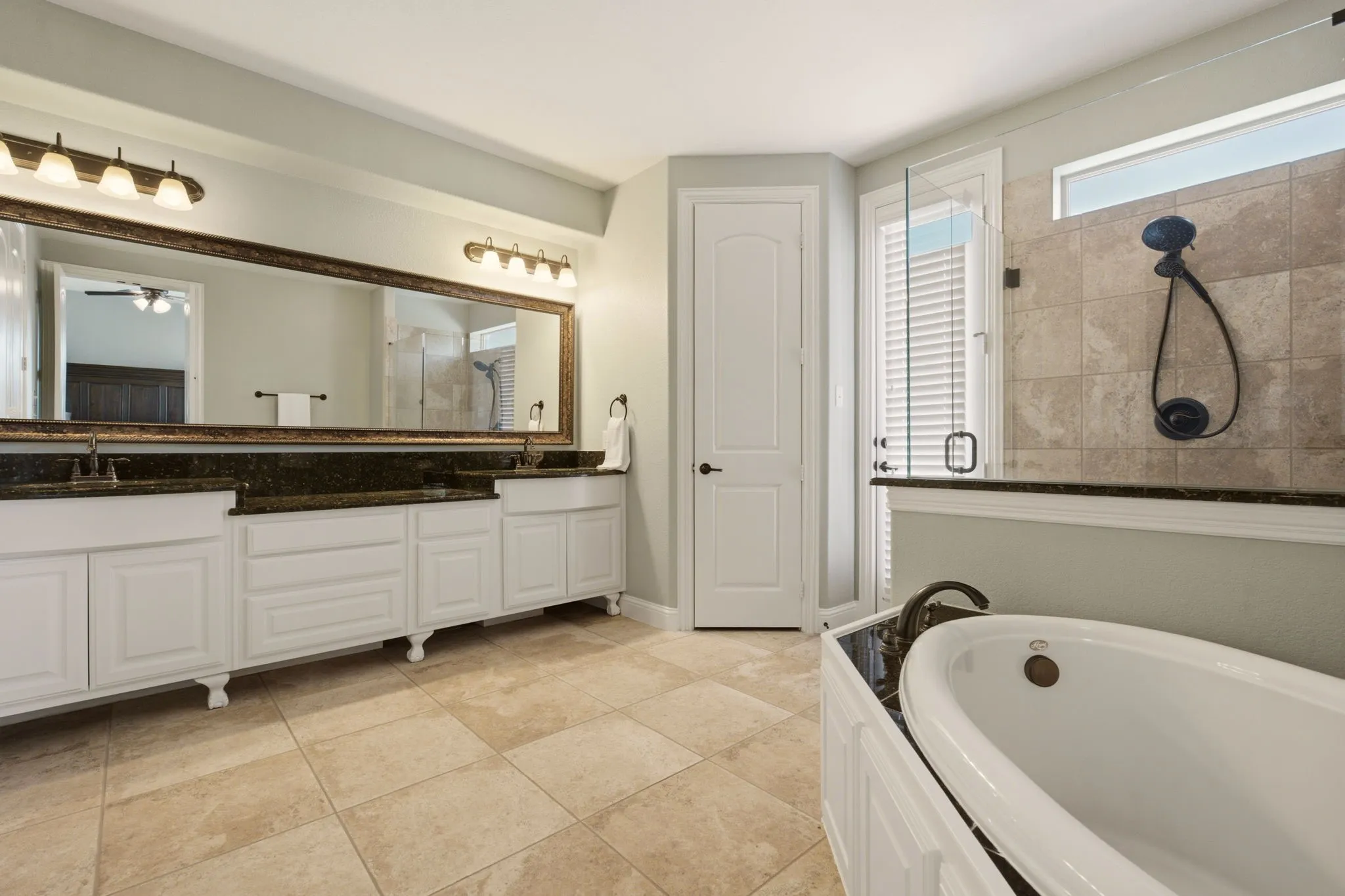 Single Family Residence For Sale in Collin County , 182 Springbrook Drive, Prosper, Texas 75078, 5 Bedroom, 5 Bathroom, 2 Garage spaces, 4,053 Sqft, built in 2012, mls#21314137, Real Estate Agent in Prosper, Homes For Sale in Collin county, Homes For Sale in Prosper, Realtor in Prosper Texas, Real Estate Brokerage Independent Realty Texas, Luminita Cordes Realtor