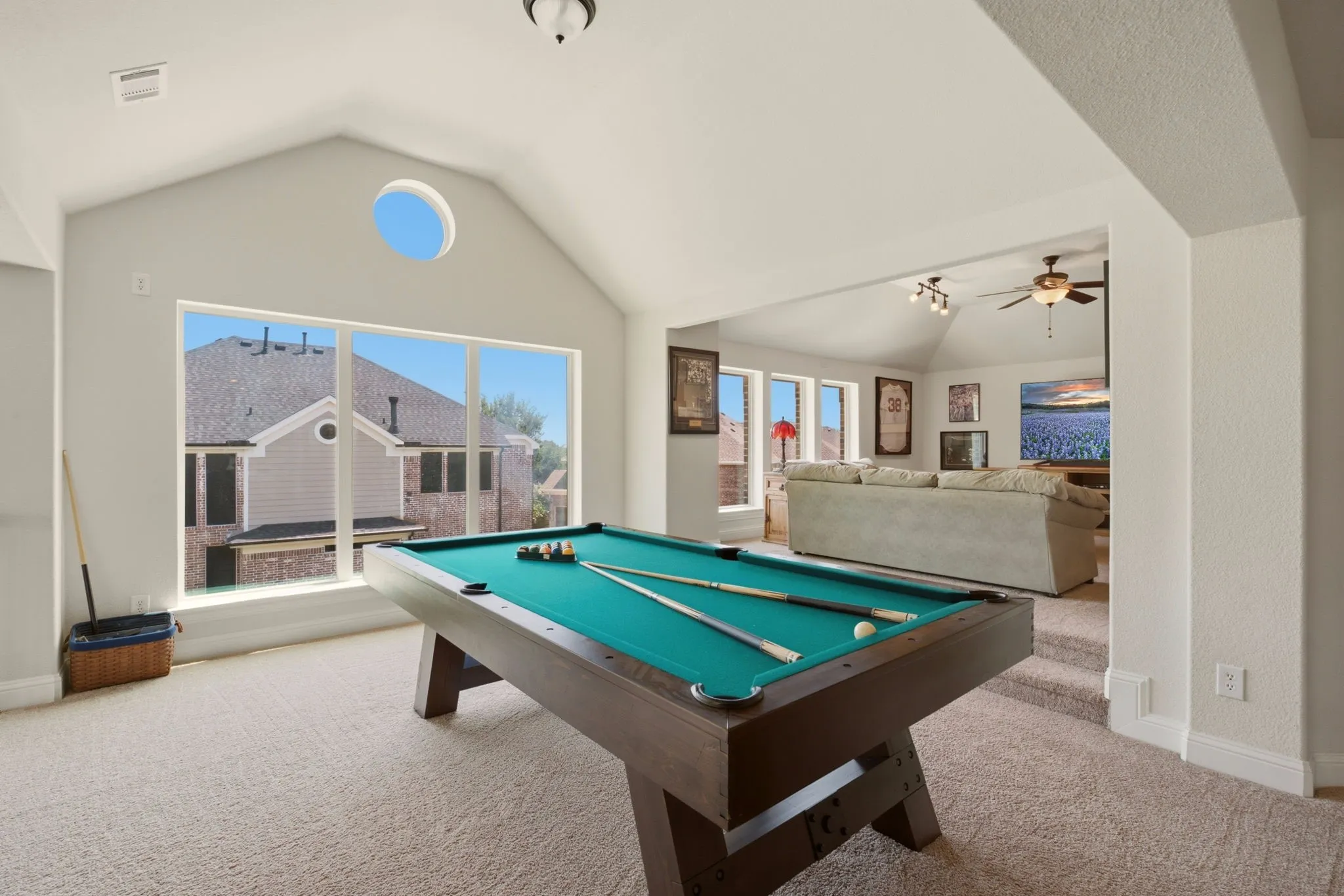Single Family Residence For Sale in Collin County , 182 Springbrook Drive, Prosper, Texas 75078, 5 Bedroom, 5 Bathroom, 2 Garage spaces, 4,053 Sqft, built in 2012, mls#21314137, Real Estate Agent in Prosper, Homes For Sale in Collin county, Homes For Sale in Prosper, Realtor in Prosper Texas, Real Estate Brokerage Independent Realty Texas, Luminita Cordes Realtor