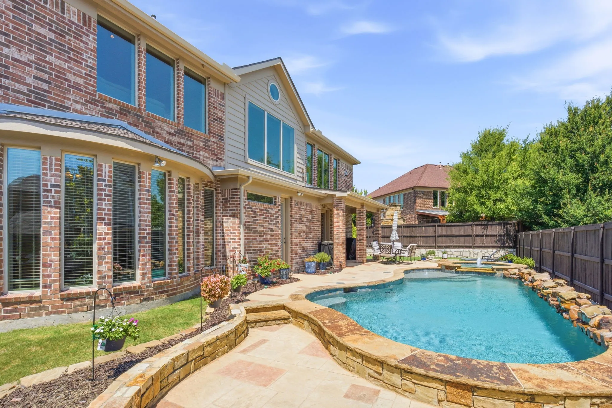 Single Family Residence For Sale in Collin County , 182 Springbrook Drive, Prosper, Texas 75078, 5 Bedroom, 5 Bathroom, 2 Garage spaces, 4,053 Sqft, built in 2012, mls#21314137, Real Estate Agent in Prosper, Homes For Sale in Collin county, Homes For Sale in Prosper, Realtor in Prosper Texas, Real Estate Brokerage Independent Realty Texas, Luminita Cordes Realtor