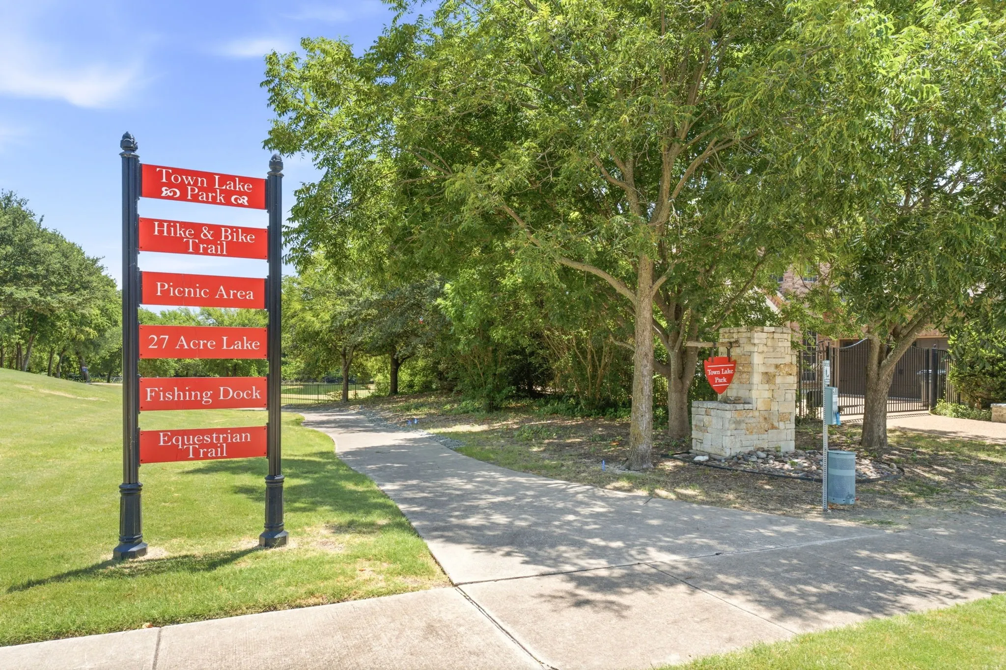 Single Family Residence For Sale in Collin County , 182 Springbrook Drive, Prosper, Texas 75078, 5 Bedroom, 5 Bathroom, 2 Garage spaces, 4,053 Sqft, built in 2012, mls#21314137, Real Estate Agent in Prosper, Homes For Sale in Collin county, Homes For Sale in Prosper, Realtor in Prosper Texas, Real Estate Brokerage Independent Realty Texas, Luminita Cordes Realtor