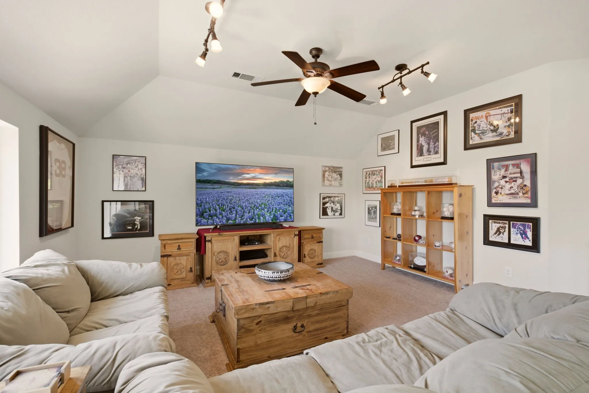 Single Family Residence For Sale in Collin County , 182 Springbrook Drive, Prosper, Texas 75078, 5 Bedroom, 5 Bathroom, 2 Garage spaces, 4,053 Sqft, built in 2012, mls#21314137, Real Estate Agent in Prosper, Homes For Sale in Collin county, Homes For Sale in Prosper, Realtor in Prosper Texas, Real Estate Brokerage Independent Realty Texas, Luminita Cordes Realtor