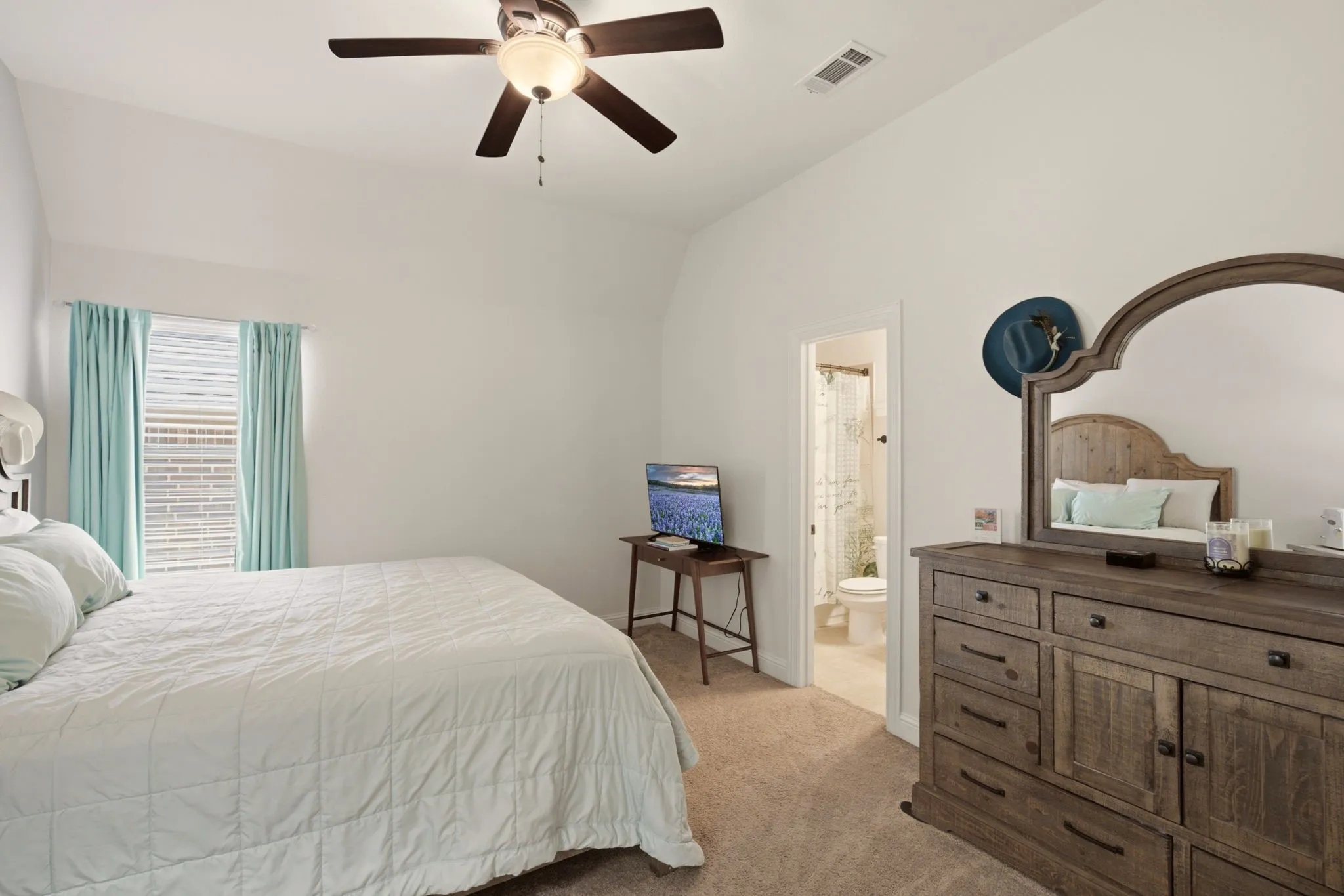 Single Family Residence For Sale in Collin County , 182 Springbrook Drive, Prosper, Texas 75078, 5 Bedroom, 5 Bathroom, 2 Garage spaces, 4,053 Sqft, built in 2012, mls#21314137, Real Estate Agent in Prosper, Homes For Sale in Collin county, Homes For Sale in Prosper, Realtor in Prosper Texas, Real Estate Brokerage Independent Realty Texas, Luminita Cordes Realtor