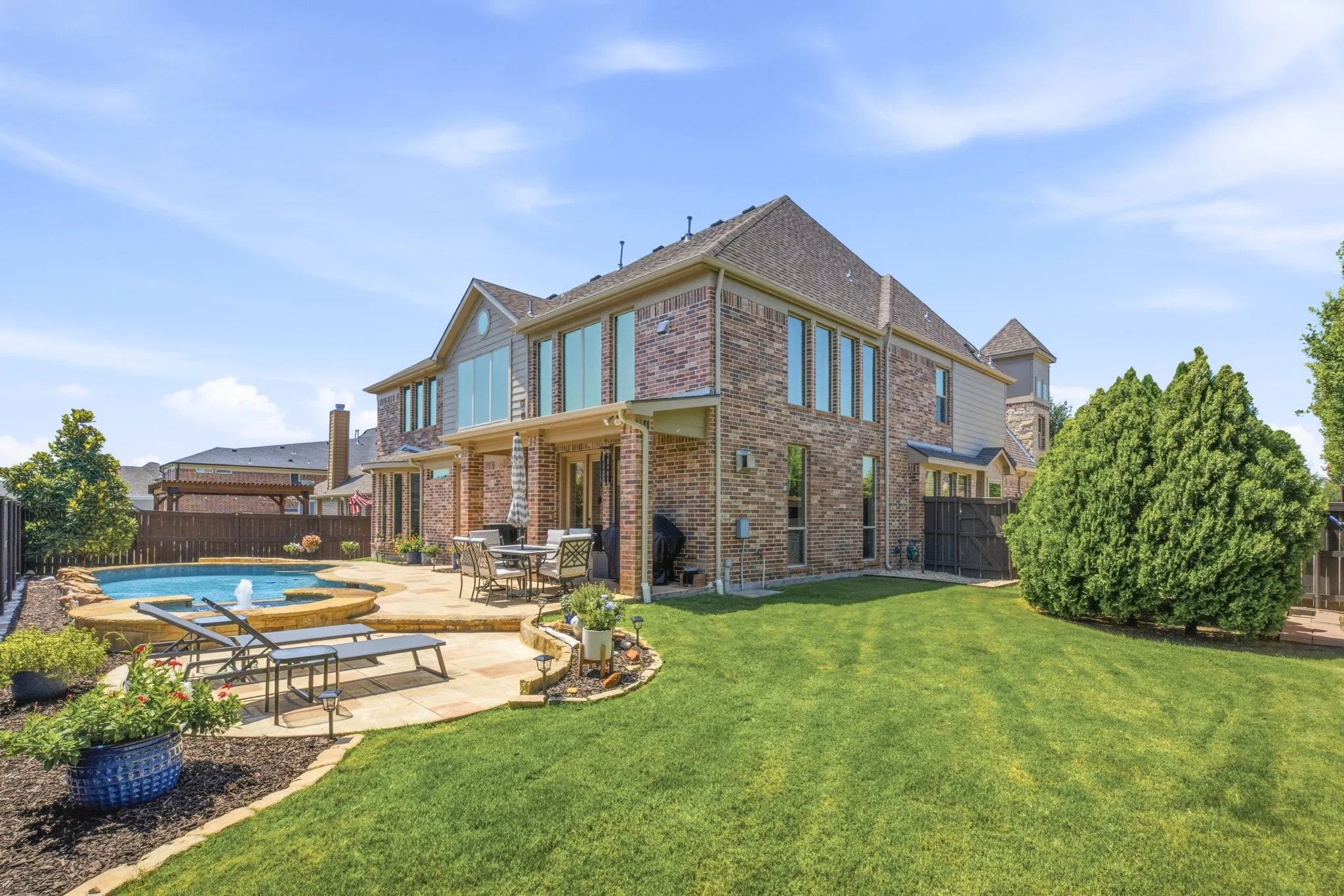 Single Family Residence For Sale in Collin County , 182 Springbrook Drive, Prosper, Texas 75078, 5 Bedroom, 5 Bathroom, 2 Garage spaces, 4,053 Sqft, built in 2012, mls#21314137, Real Estate Agent in Prosper, Homes For Sale in Collin county, Homes For Sale in Prosper, Realtor in Prosper Texas, Real Estate Brokerage Independent Realty Texas, Luminita Cordes Realtor