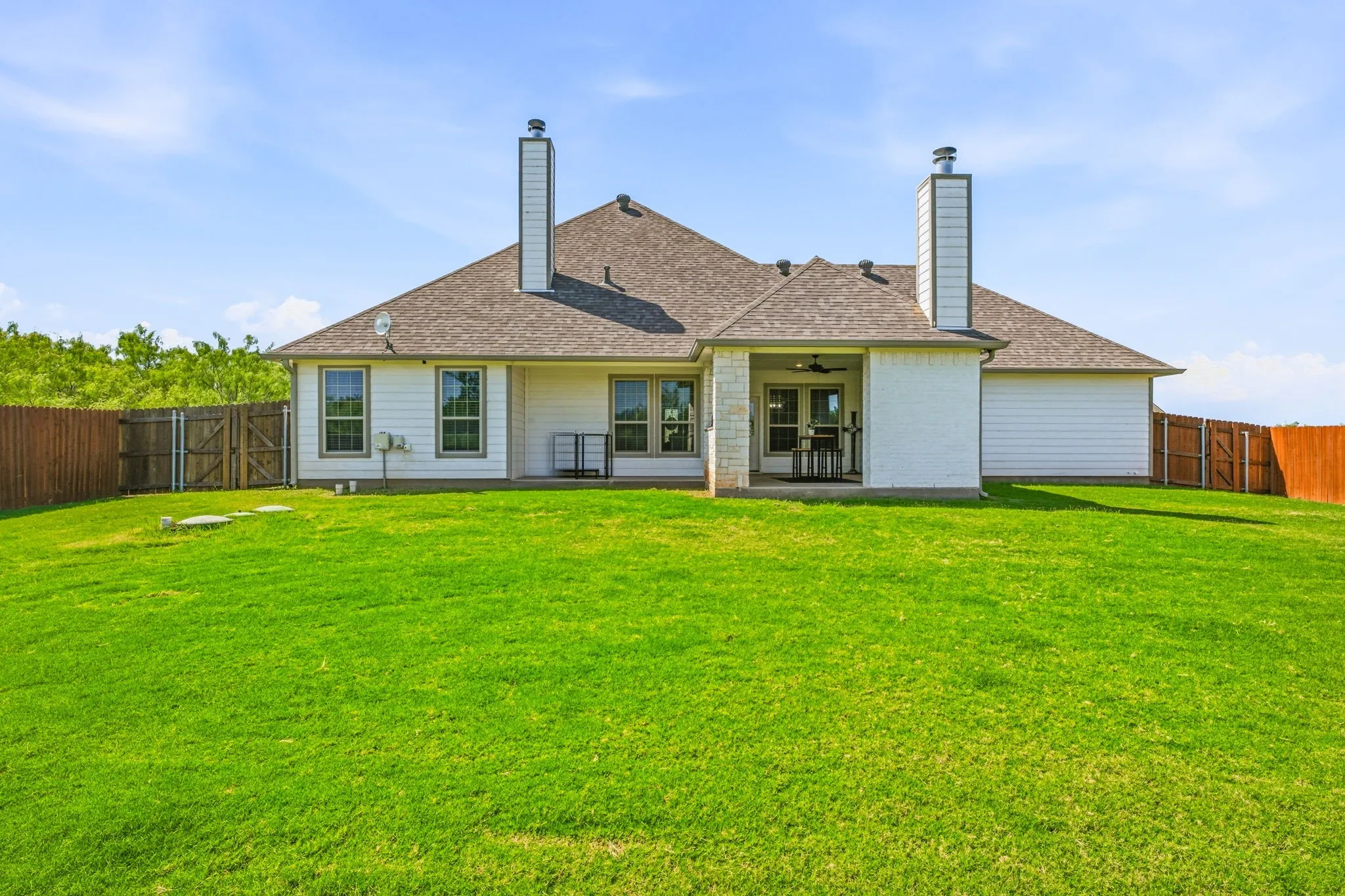 Single Family Residence For Sale in Palo Pinto County , 1220 Green Elm Road, Graford, Texas 76449, 3 Bedroom, 3 Bathroom, 2 Garage spaces, 1,991 Sqft, built in 2021, Price $494,000, mls#21326994, Real Estate Agent in Graford, Homes For Sale in Palo Pinto county, Homes For Sale in Graford, Realtor in Graford Texas, Real Estate Brokerage Independent Realty Texas, Luminita Cordes Realtor