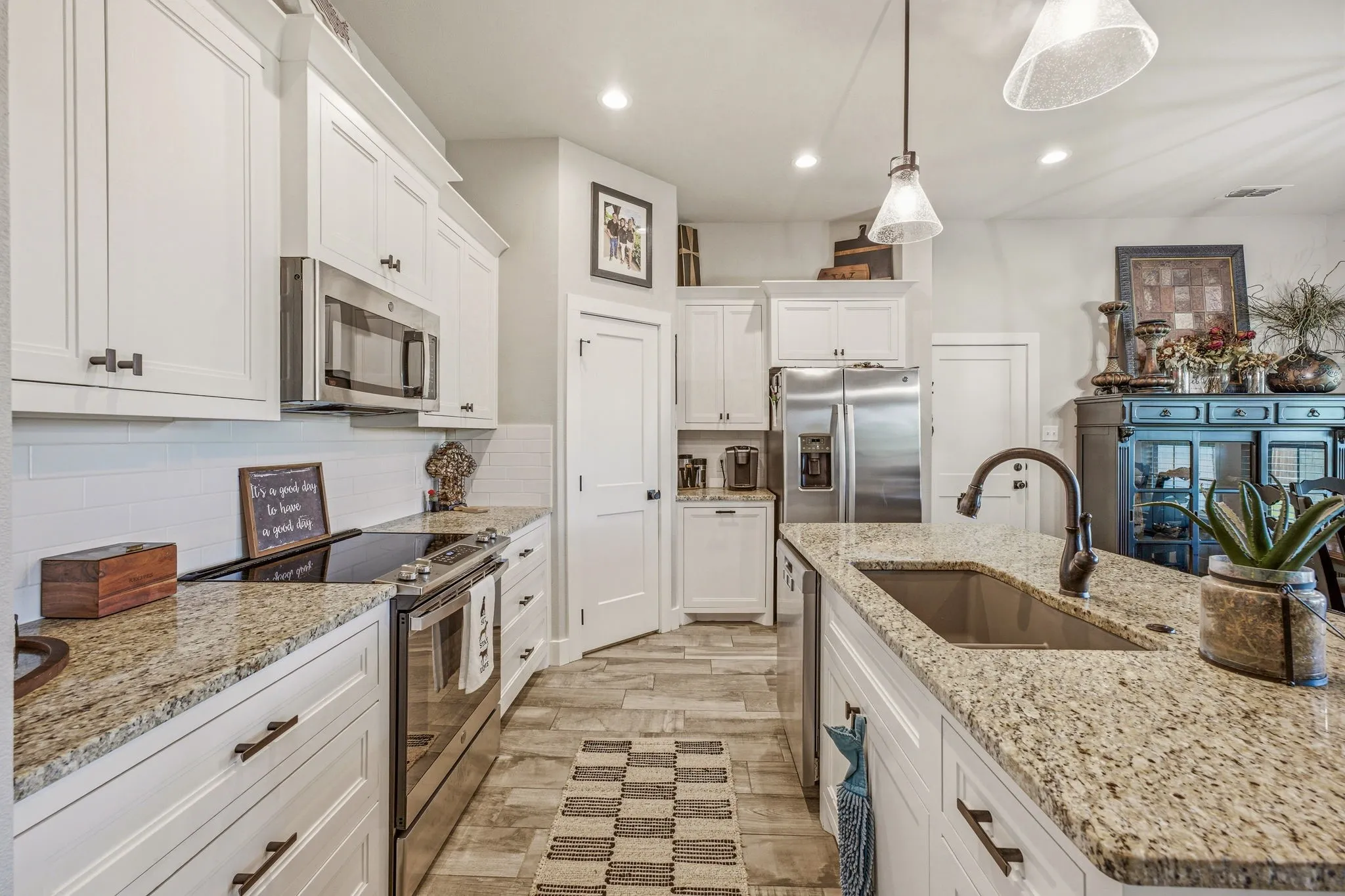 Single Family Residence For Sale in Palo Pinto County , 1220 Green Elm Road, Graford, Texas 76449, 3 Bedroom, 3 Bathroom, 2 Garage spaces, 1,991 Sqft, built in 2021, Price $494,000, mls#21326994, Real Estate Agent in Graford, Homes For Sale in Palo Pinto county, Homes For Sale in Graford, Realtor in Graford Texas, Real Estate Brokerage Independent Realty Texas, Luminita Cordes Realtor