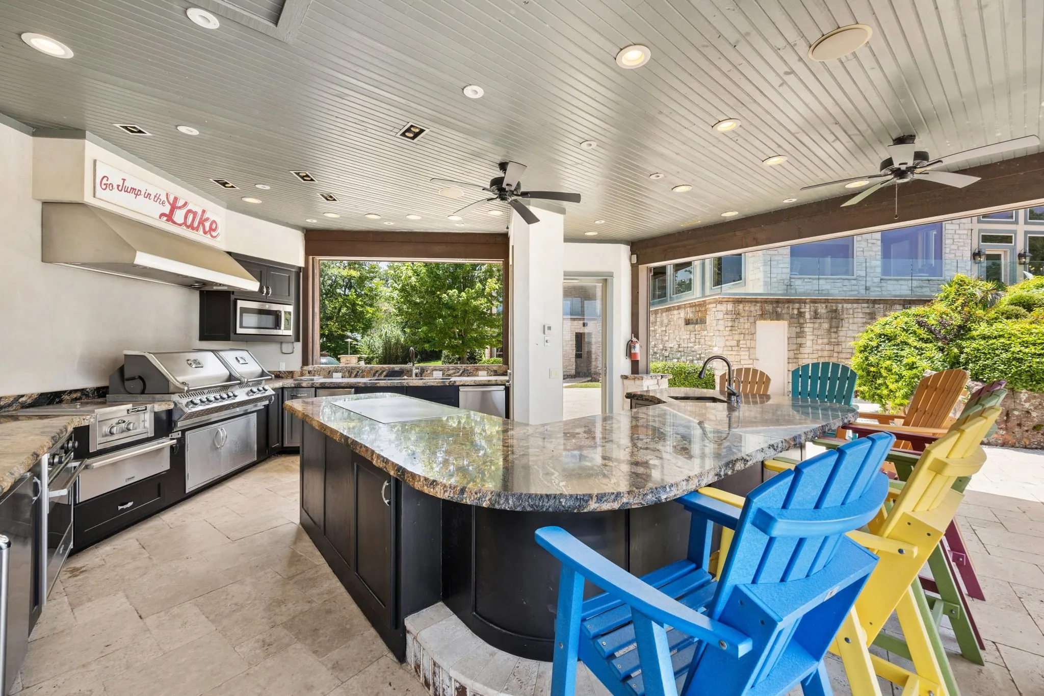 Single Family Residence For Sale in Grayson County , 362 Thompson Heights Drive, Denison, Texas 75020, 7 Bedrooms, 10 Bathrooms, 2 Garage spaces, 11,551 Sqft, built in 2003, Price $9,900,000, mls#21326263, Real Estate Agent in Denison, Homes For Sale in Grayson county, Homes For Sale in Denison, Realtor in Denison Texas, Real Estate Brokerage Independent Realty Texas, Luminita Cordes Realtor