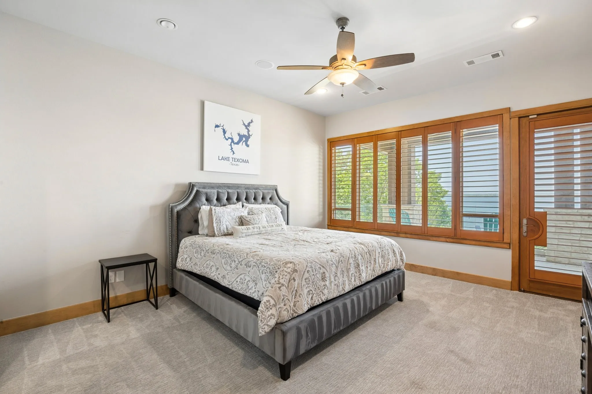 Single Family Residence For Sale in Grayson County , 362 Thompson Heights Drive, Denison, Texas 75020, 7 Bedrooms, 10 Bathrooms, 2 Garage spaces, 11,551 Sqft, built in 2003, Price $9,900,000, mls#21326263, Real Estate Agent in Denison, Homes For Sale in Grayson county, Homes For Sale in Denison, Realtor in Denison Texas, Real Estate Brokerage Independent Realty Texas, Luminita Cordes Realtor