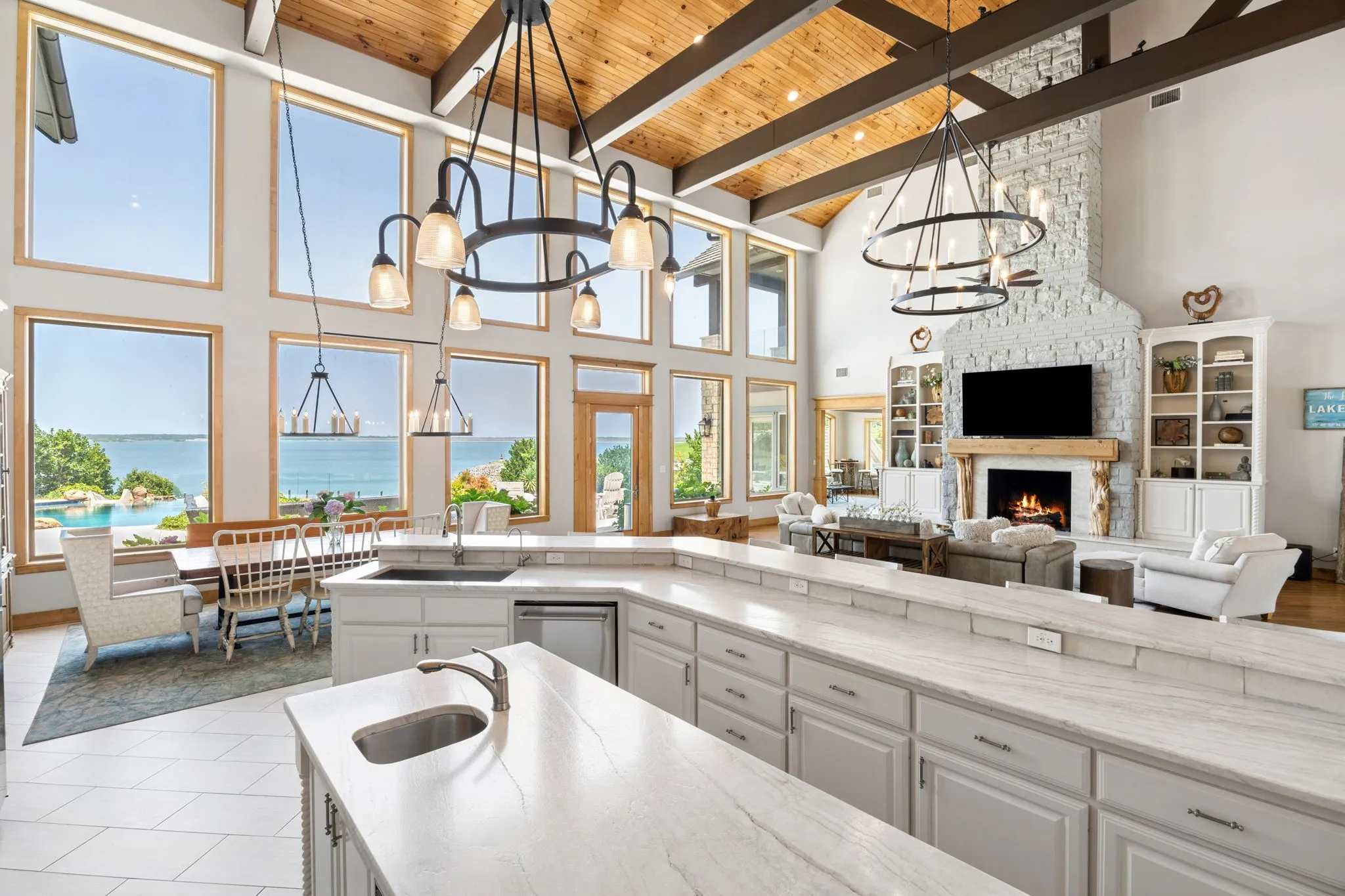 Single Family Residence For Sale in Grayson County , 362 Thompson Heights Drive, Denison, Texas 75020, 7 Bedrooms, 10 Bathrooms, 2 Garage spaces, 11,551 Sqft, built in 2003, Price $9,900,000, mls#21326263, Real Estate Agent in Denison, Homes For Sale in Grayson county, Homes For Sale in Denison, Realtor in Denison Texas, Real Estate Brokerage Independent Realty Texas, Luminita Cordes Realtor
