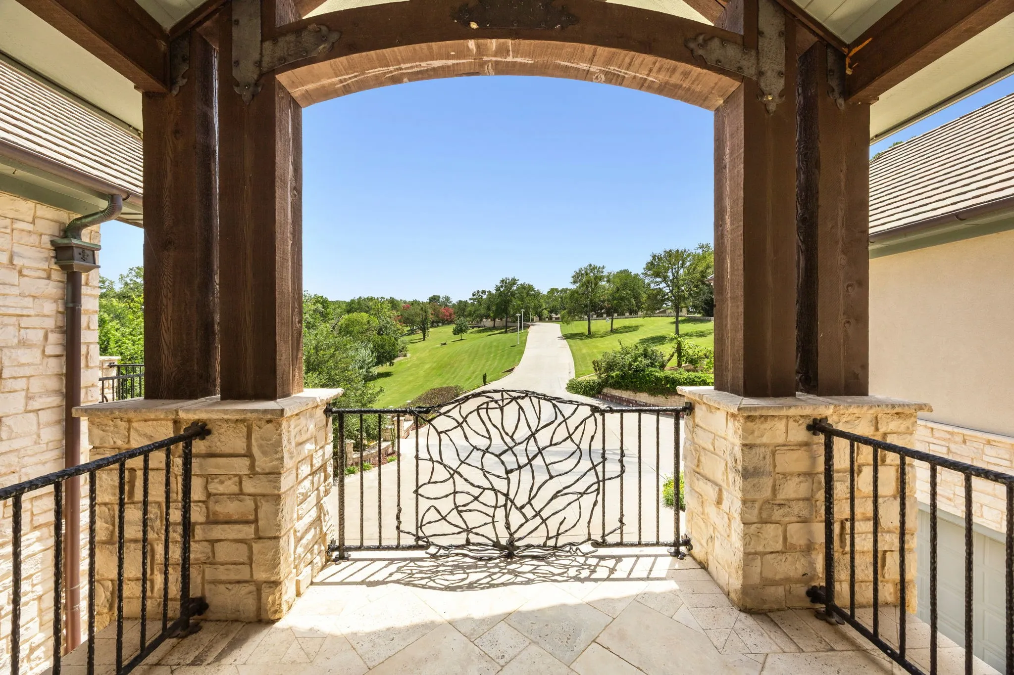 Single Family Residence For Sale in Grayson County , 362 Thompson Heights Drive, Denison, Texas 75020, 7 Bedrooms, 10 Bathrooms, 2 Garage spaces, 11,551 Sqft, built in 2003, Price $9,900,000, mls#21326263, Real Estate Agent in Denison, Homes For Sale in Grayson county, Homes For Sale in Denison, Realtor in Denison Texas, Real Estate Brokerage Independent Realty Texas, Luminita Cordes Realtor