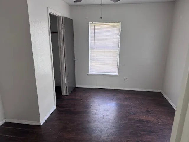 Single Family Residence For Rent in Lamar County , 354 28th Street NE, Paris, Texas 75460, 2 Bedroom, 1 Bathroom, 2 Garage spaces, 780 Sqft, built in 1960, mls#21327696, Real Estate Agent in Paris, Homes For Rent in Lamar county, Homes For Rent in Paris, Realtor in Paris Texas, Real Estate Brokerage Independent Realty Texas, Luminita Cordes Realtor