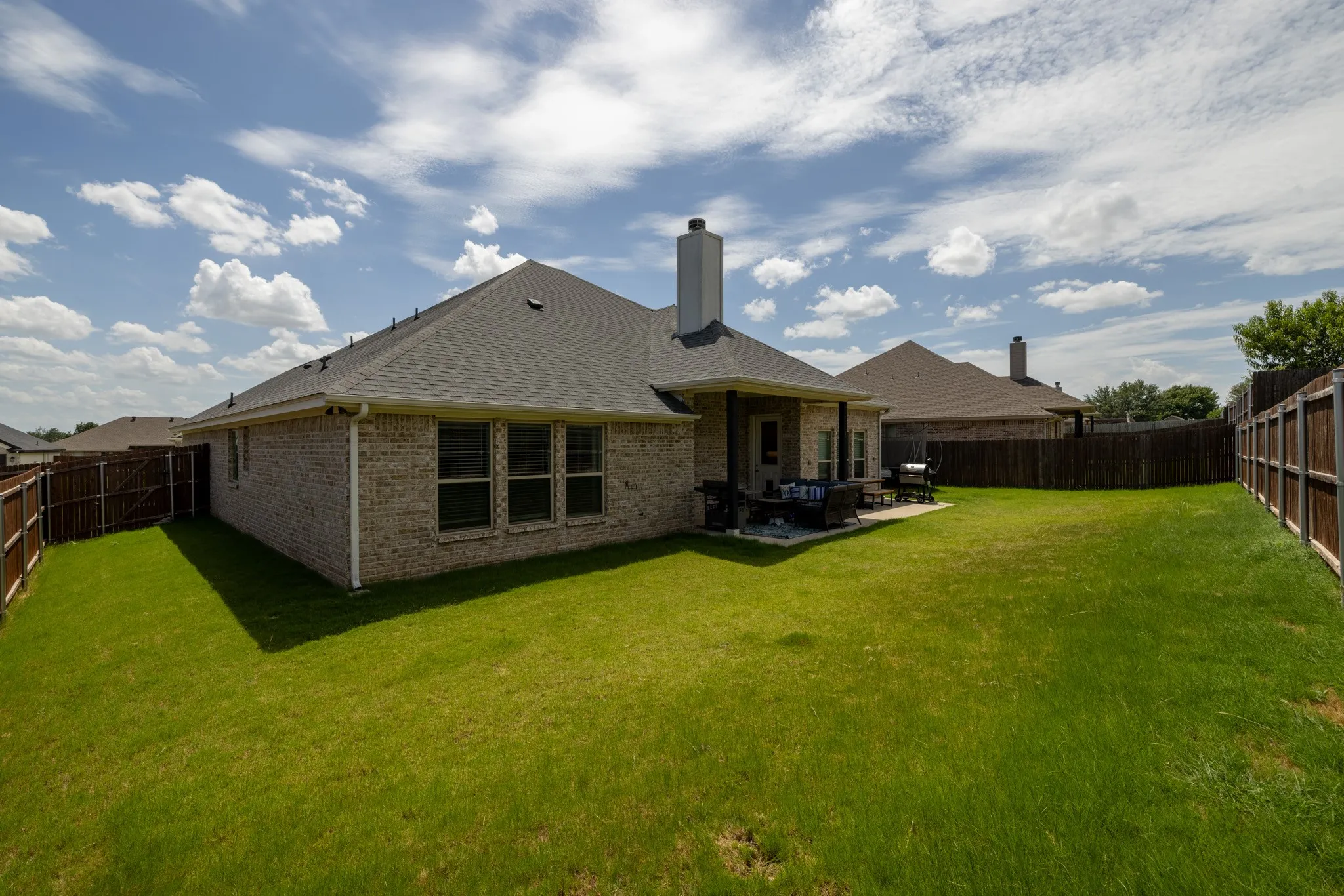 Single Family Residence For Sale in Hood County , 3006 Promenade Drive, Granbury, Texas 76049, 4 Bedroom, 2 Bathroom, 2 Garage spaces, 2,024 Sqft, built in 2022, mls#21327657, Real Estate Agent in Granbury, Homes For Sale in Hood county, Homes For Sale in Granbury, Realtor in Granbury Texas, Real Estate Brokerage Independent Realty Texas, Luminita Cordes Realtor