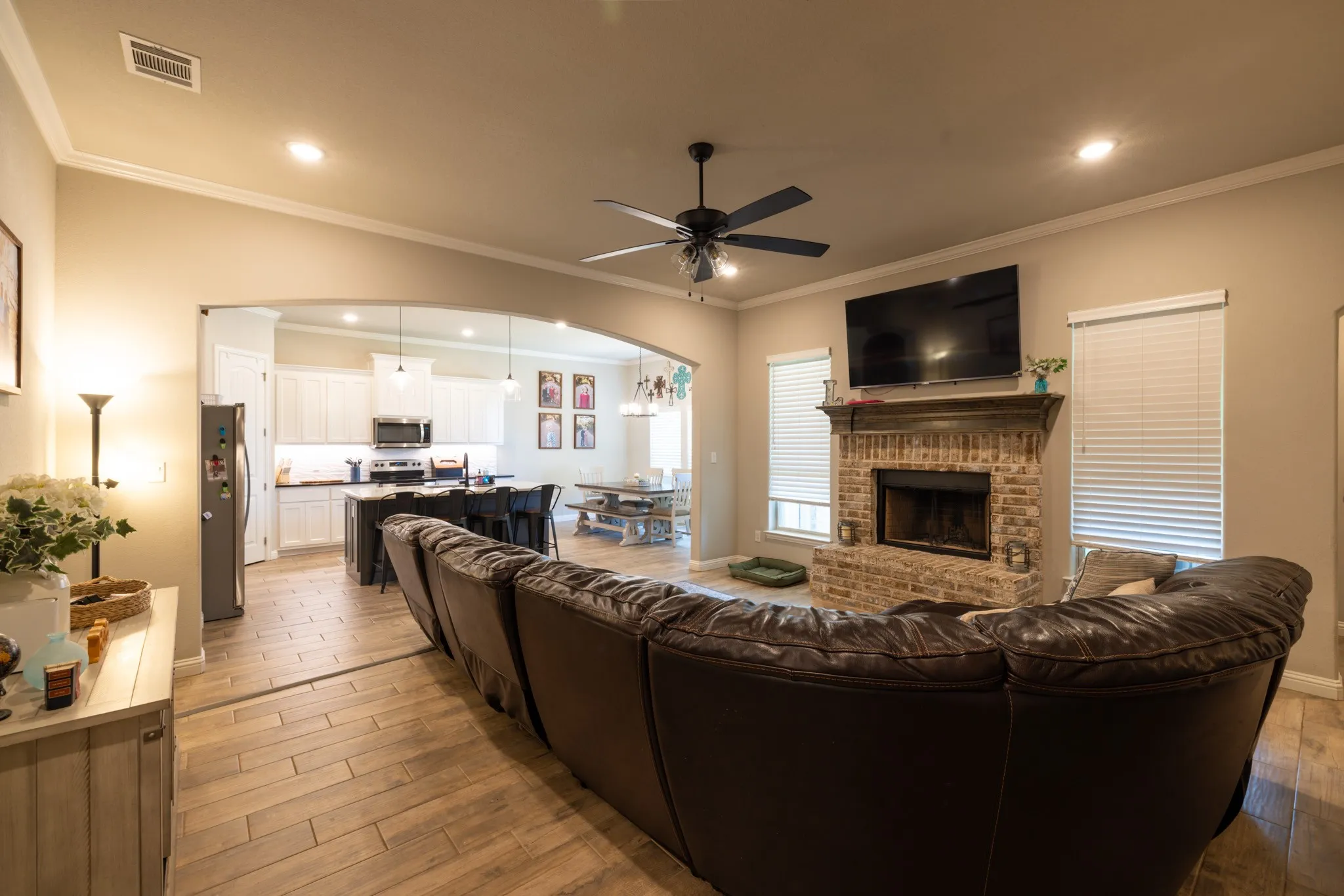 Single Family Residence For Sale in Hood County , 3006 Promenade Drive, Granbury, Texas 76049, 4 Bedroom, 2 Bathroom, 2 Garage spaces, 2,024 Sqft, built in 2022, mls#21327657, Real Estate Agent in Granbury, Homes For Sale in Hood county, Homes For Sale in Granbury, Realtor in Granbury Texas, Real Estate Brokerage Independent Realty Texas, Luminita Cordes Realtor