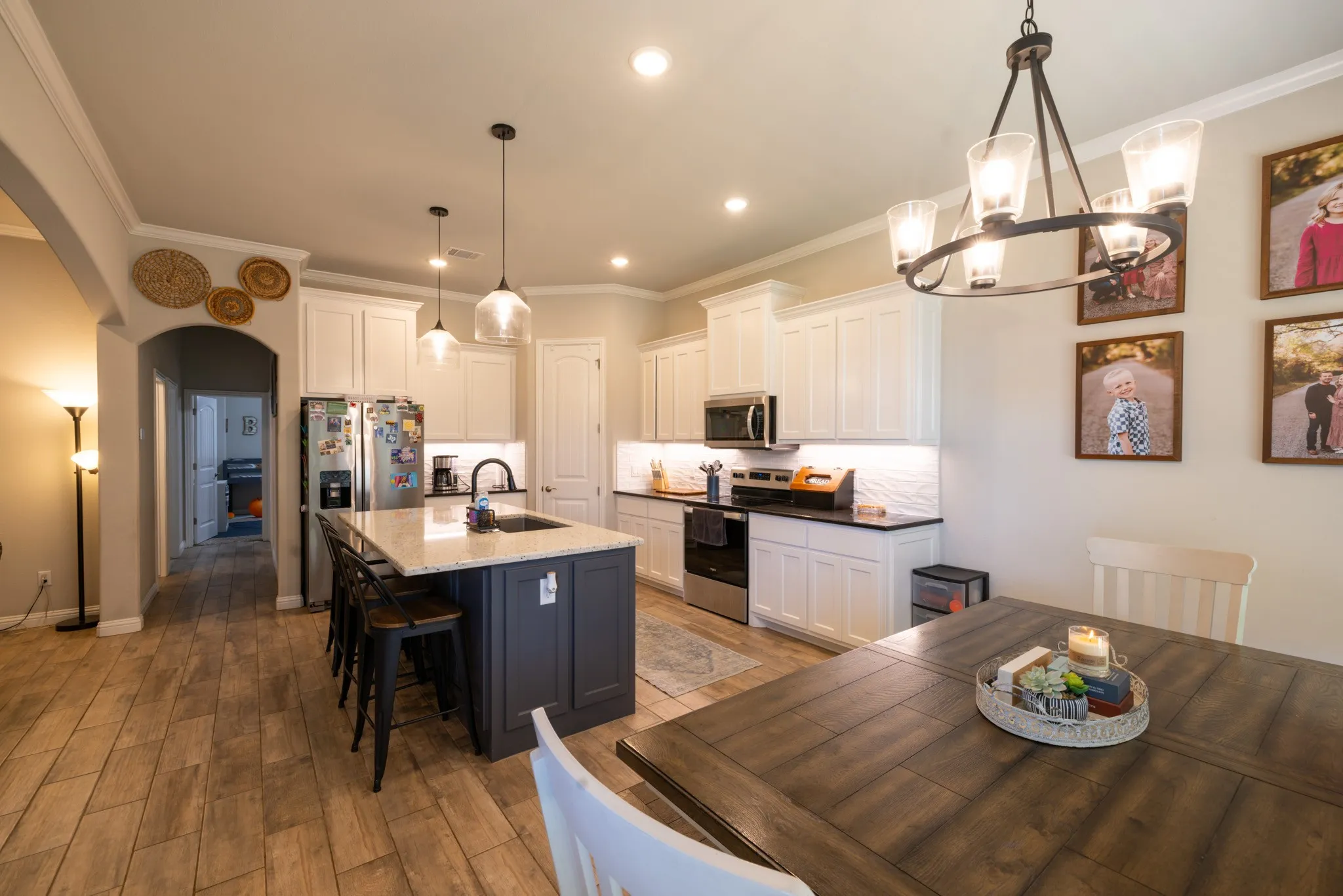 Single Family Residence For Sale in Hood County , 3006 Promenade Drive, Granbury, Texas 76049, 4 Bedroom, 2 Bathroom, 2 Garage spaces, 2,024 Sqft, built in 2022, mls#21327657, Real Estate Agent in Granbury, Homes For Sale in Hood county, Homes For Sale in Granbury, Realtor in Granbury Texas, Real Estate Brokerage Independent Realty Texas, Luminita Cordes Realtor