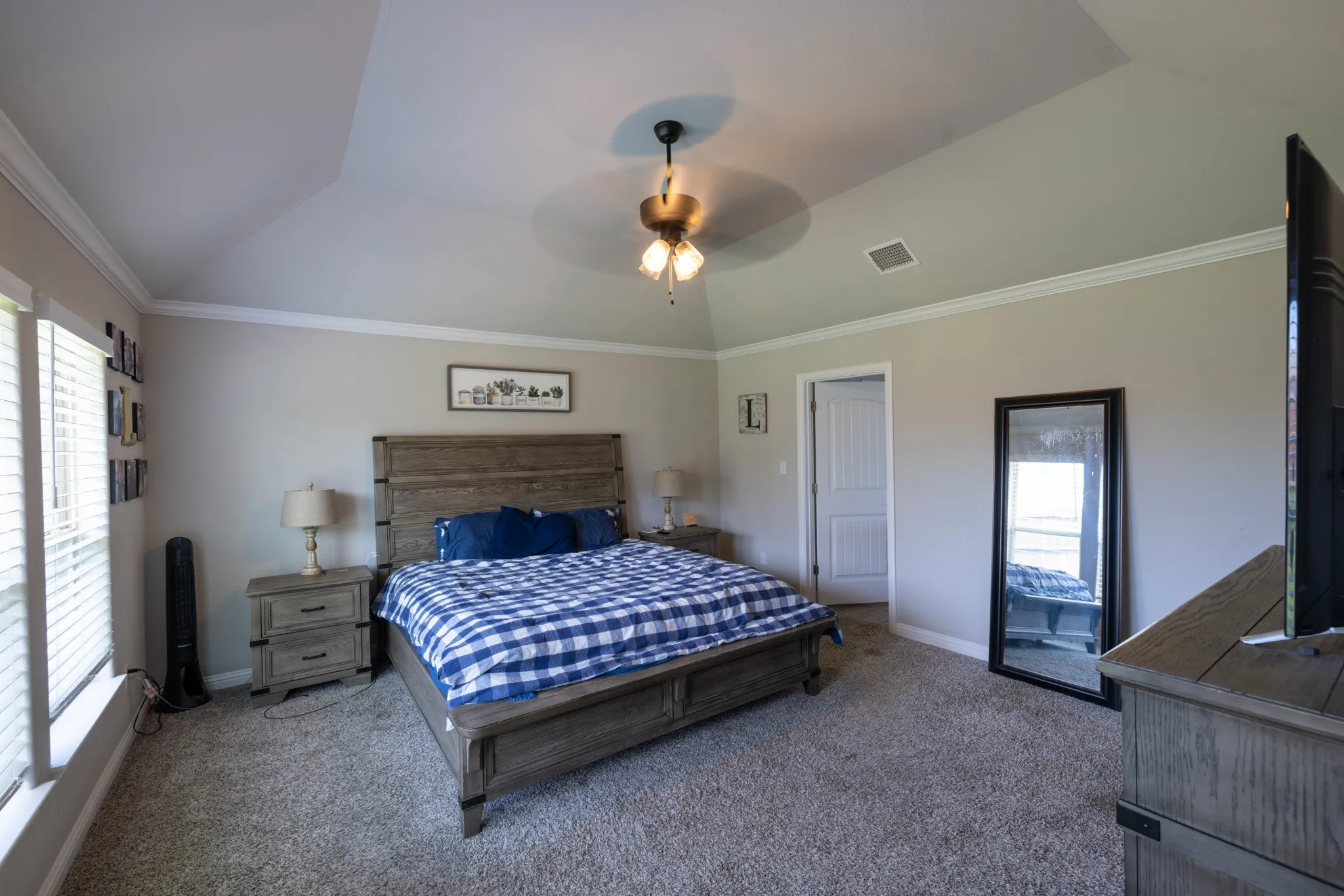 Single Family Residence For Sale in Hood County , 3006 Promenade Drive, Granbury, Texas 76049, 4 Bedroom, 2 Bathroom, 2 Garage spaces, 2,024 Sqft, built in 2022, mls#21327657, Real Estate Agent in Granbury, Homes For Sale in Hood county, Homes For Sale in Granbury, Realtor in Granbury Texas, Real Estate Brokerage Independent Realty Texas, Luminita Cordes Realtor