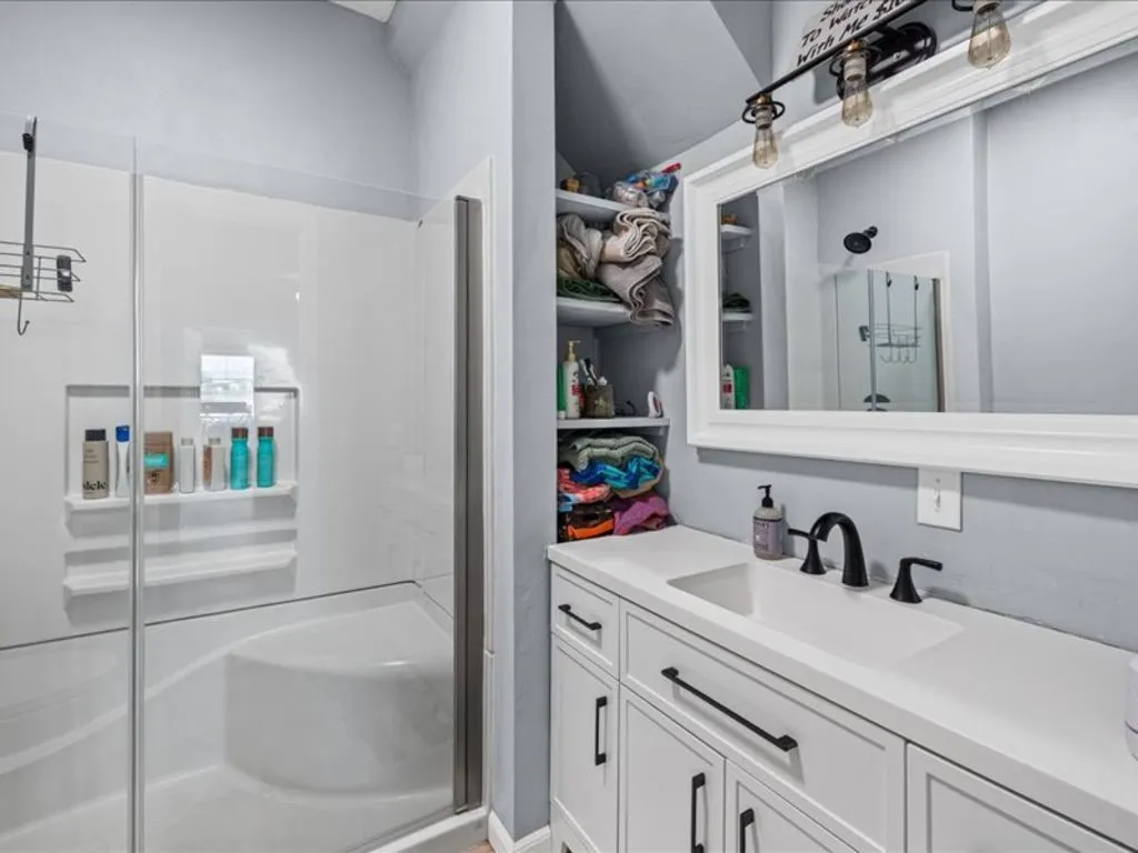 Single Family Residence For Sale in Somervell County , 4314 County Road 1008, Glen Rose, Texas 76043, 4 Bedroom, 4 Bathroom, Garage spaces, 3,008 Sqft, built in 0, mls#21327709, Real Estate Agent in Glen Rose, Homes For Sale in Somervell county, Homes For Sale in Glen Rose, Realtor in Glen Rose Texas, Real Estate Brokerage Independent Realty Texas, Luminita Cordes Realtor