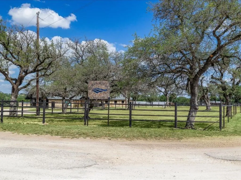 Single Family Residence For Sale in Somervell County , 4314 County Road 1008, Glen Rose, Texas 76043, 4 Bedroom, 4 Bathroom, Garage spaces, 3,008 Sqft, built in 0, mls#21327709, Real Estate Agent in Glen Rose, Homes For Sale in Somervell county, Homes For Sale in Glen Rose, Realtor in Glen Rose Texas, Real Estate Brokerage Independent Realty Texas, Luminita Cordes Realtor