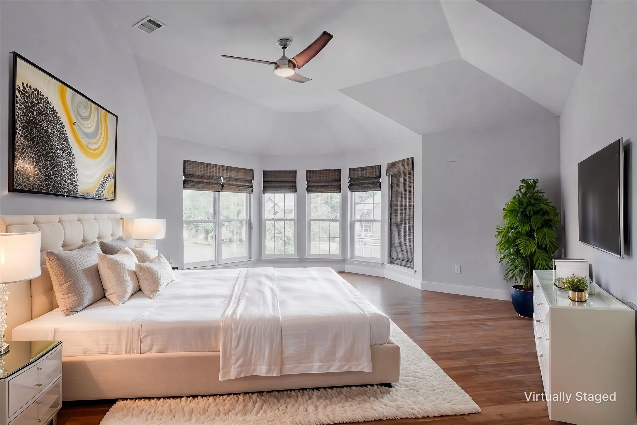 Single Family Residence For Sale in Collin County , 3915 Compton Drive, Richardson, Texas 75082, 4 Bedroom, 3 Bathroom, 2 Garage spaces, 3,211 Sqft, built in 1997, mls#21325078, Real Estate Agent in Richardson, Homes For Sale in Collin county, Homes For Sale in Richardson, Realtor in Richardson Texas, Real Estate Brokerage Independent Realty Texas, Luminita Cordes Realtor