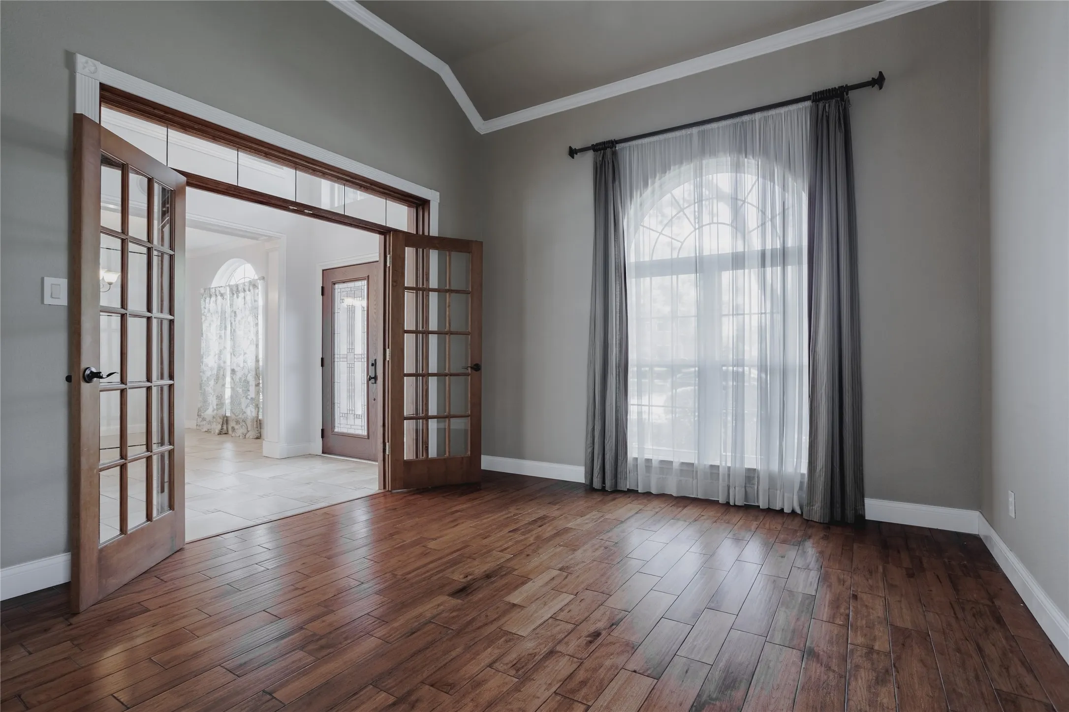 Single Family Residence For Sale in Collin County , 3915 Compton Drive, Richardson, Texas 75082, 4 Bedroom, 3 Bathroom, 2 Garage spaces, 3,211 Sqft, built in 1997, mls#21325078, Real Estate Agent in Richardson, Homes For Sale in Collin county, Homes For Sale in Richardson, Realtor in Richardson Texas, Real Estate Brokerage Independent Realty Texas, Luminita Cordes Realtor