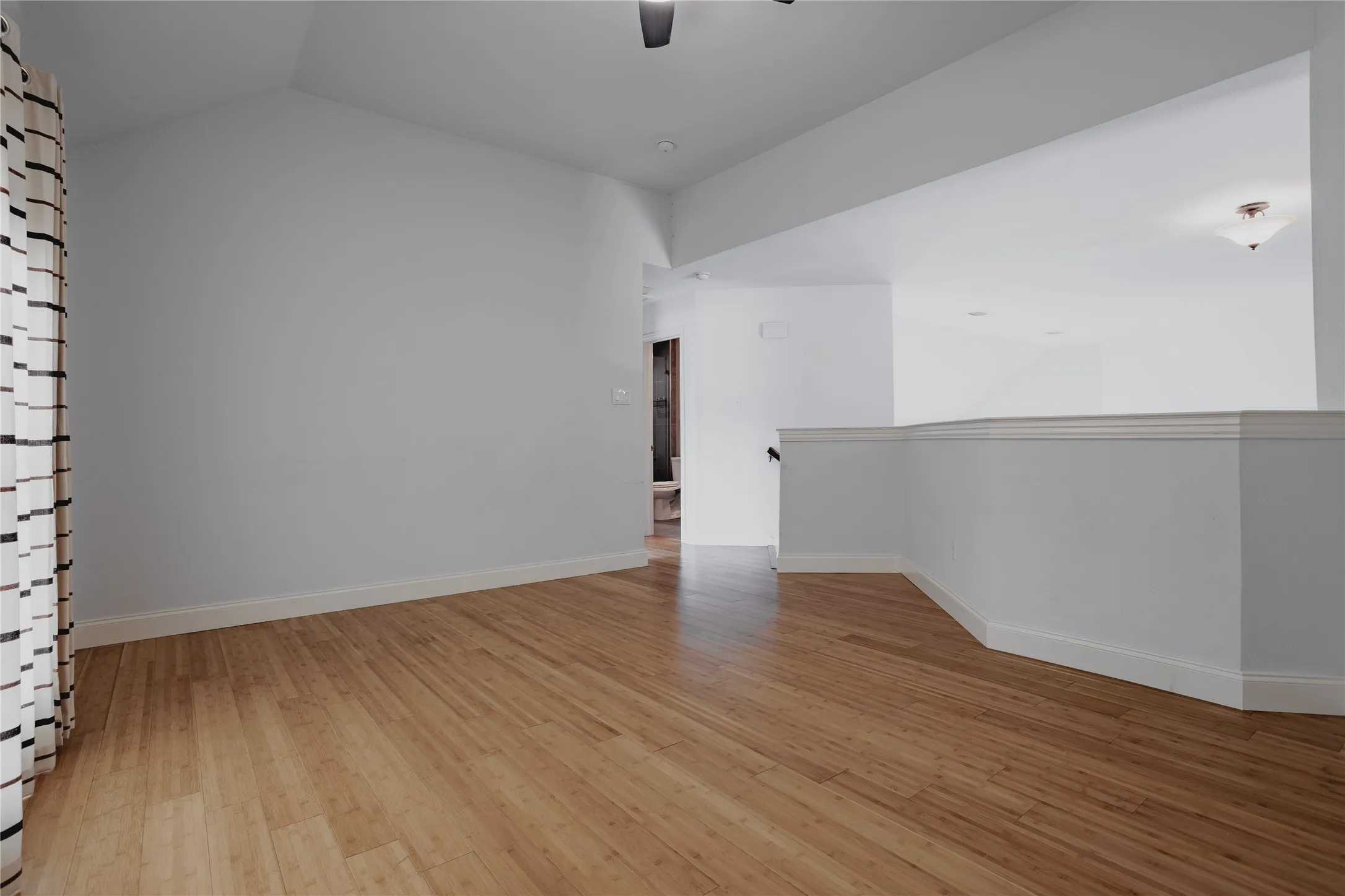 Single Family Residence For Sale in Collin County , 3915 Compton Drive, Richardson, Texas 75082, 4 Bedroom, 3 Bathroom, 2 Garage spaces, 3,211 Sqft, built in 1997, mls#21325078, Real Estate Agent in Richardson, Homes For Sale in Collin county, Homes For Sale in Richardson, Realtor in Richardson Texas, Real Estate Brokerage Independent Realty Texas, Luminita Cordes Realtor