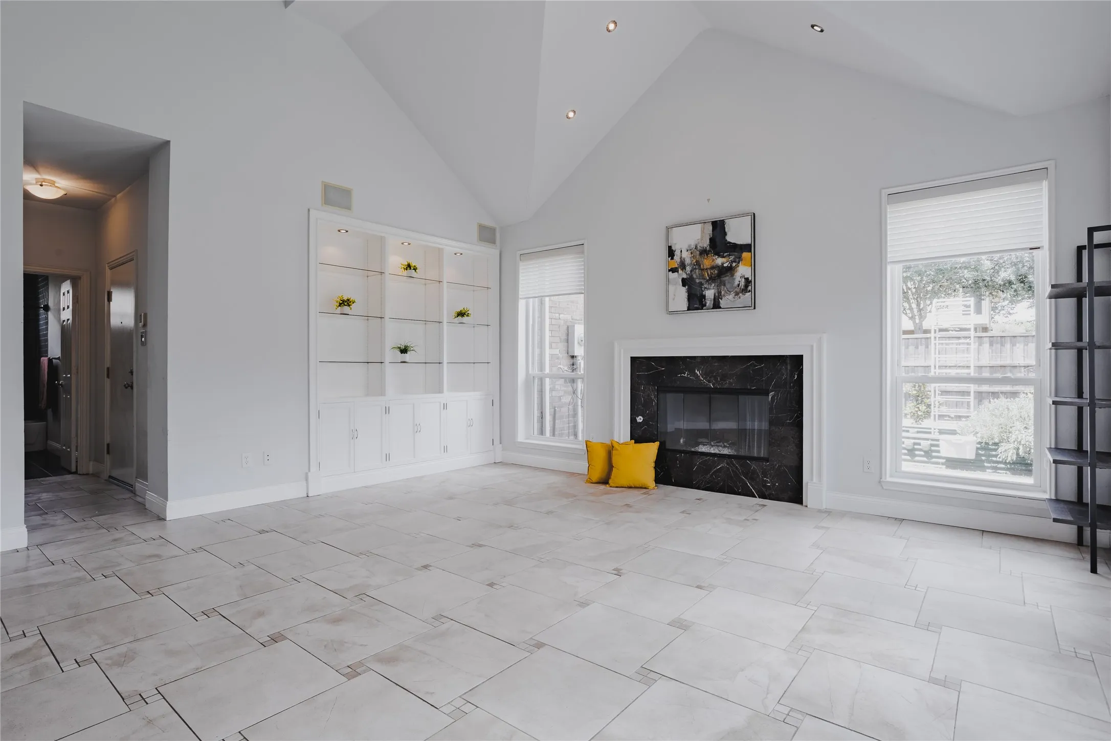 Single Family Residence For Sale in Collin County , 3915 Compton Drive, Richardson, Texas 75082, 4 Bedroom, 3 Bathroom, 2 Garage spaces, 3,211 Sqft, built in 1997, mls#21325078, Real Estate Agent in Richardson, Homes For Sale in Collin county, Homes For Sale in Richardson, Realtor in Richardson Texas, Real Estate Brokerage Independent Realty Texas, Luminita Cordes Realtor